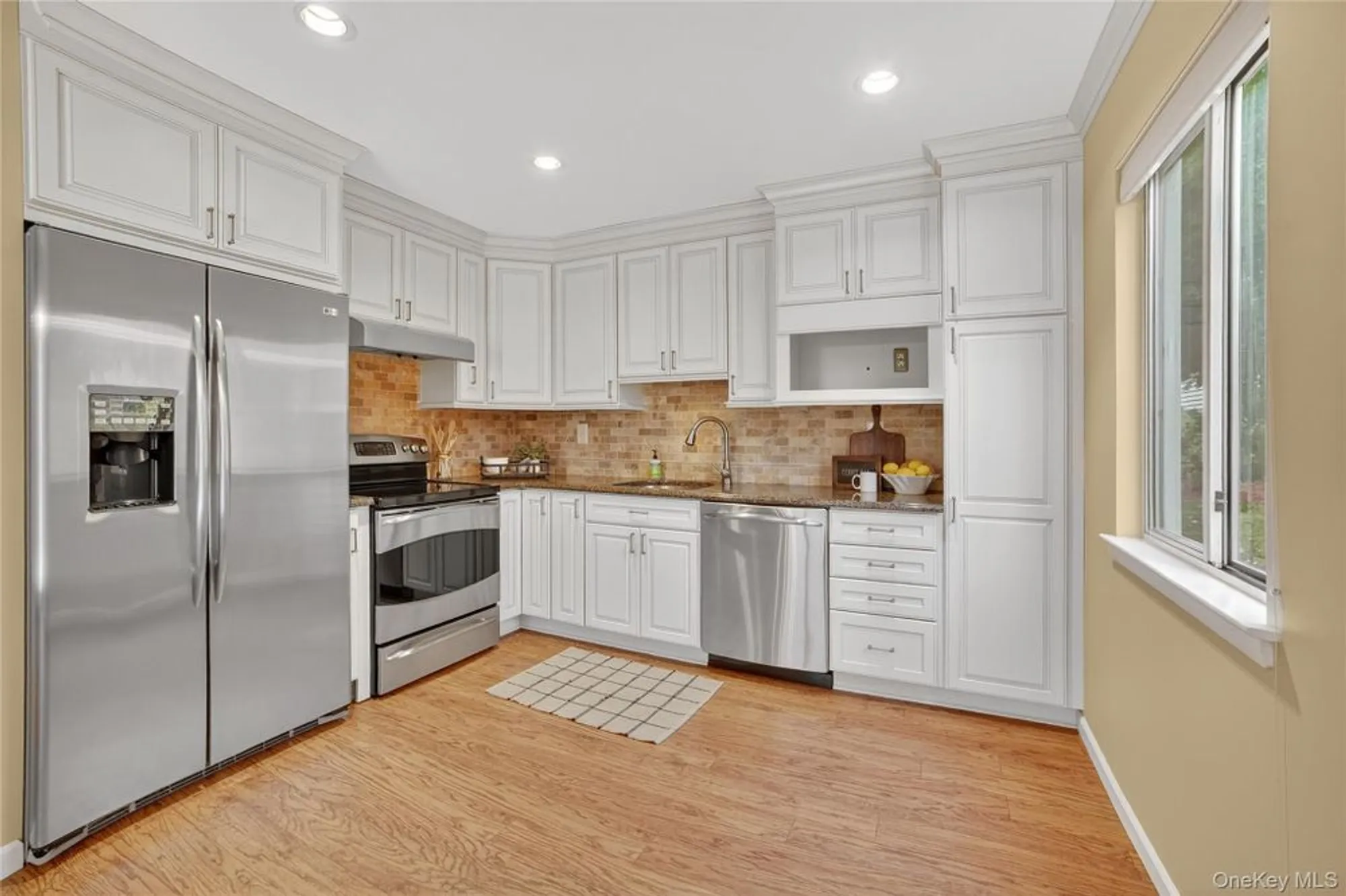 Property Slideshow image 5 of 20 | 170 long hill dr a, Yorktown Heights, NY, 10598