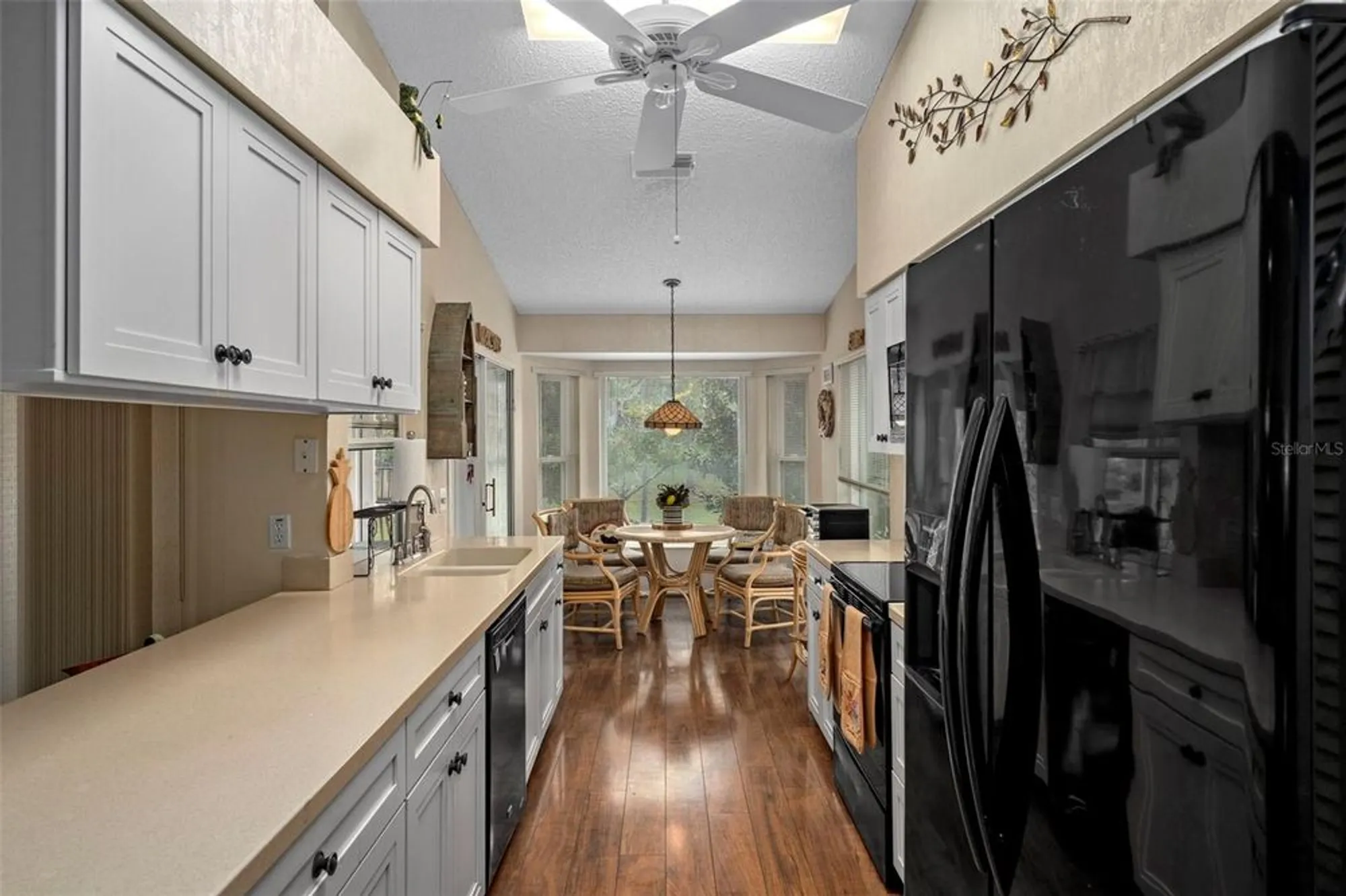 Property Slideshow image 12 of 41 | 2102 springmeadow dr, Spring Hill, FL, 34606