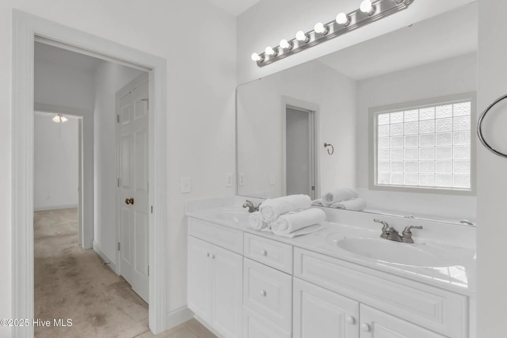 Property Slideshow image 25 of 74 | 2904 legends dr, Southport, NC, 28461