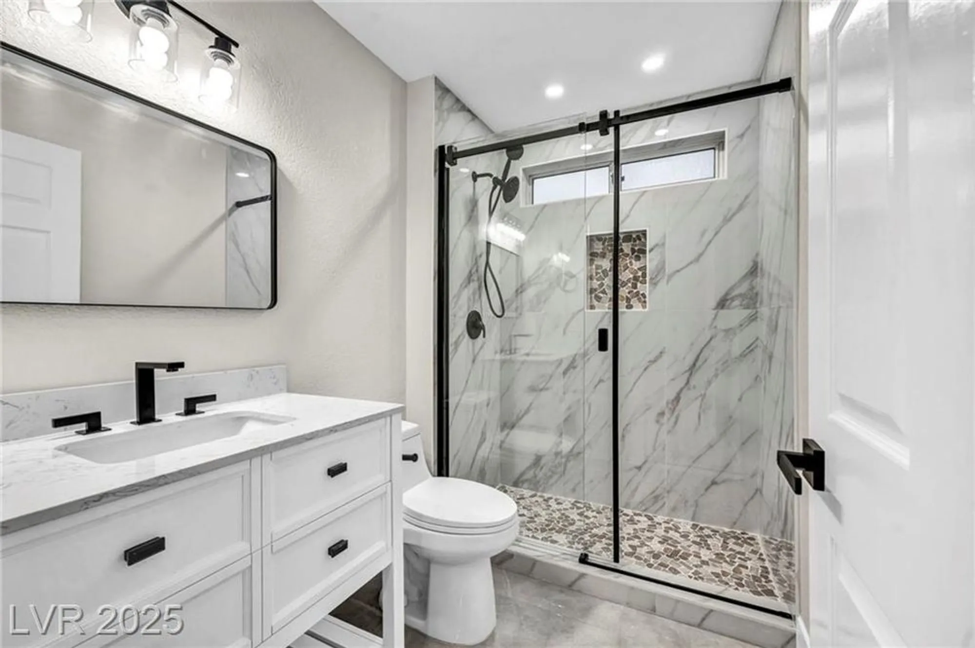 Property Slideshow image 5 of 70 | 2920 crown ridge dr, Las Vegas, NV, 89134