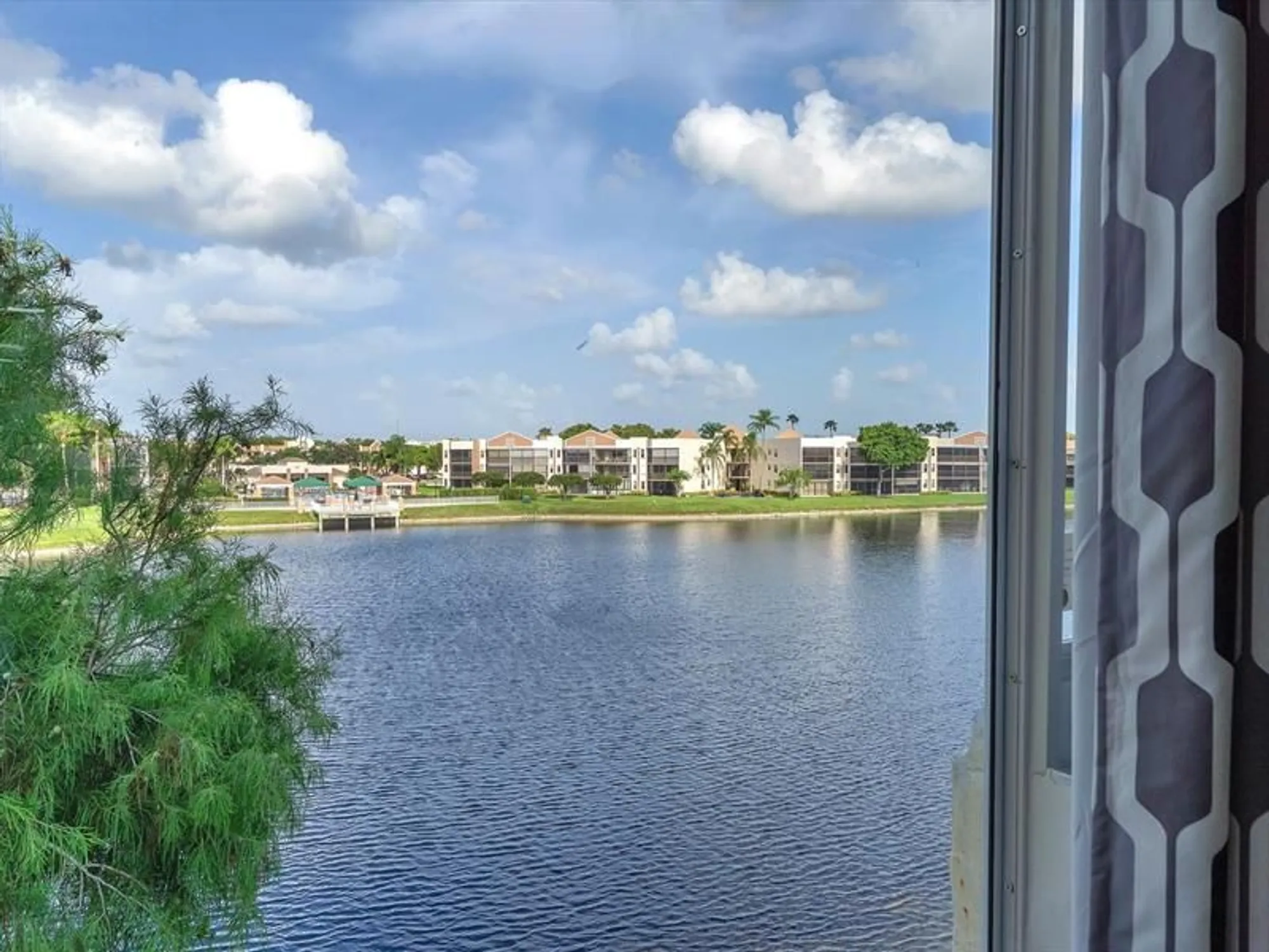 Property Slideshow image 22 of 24 | 7302 s devon dr 307, Tamarac, FL, 33321