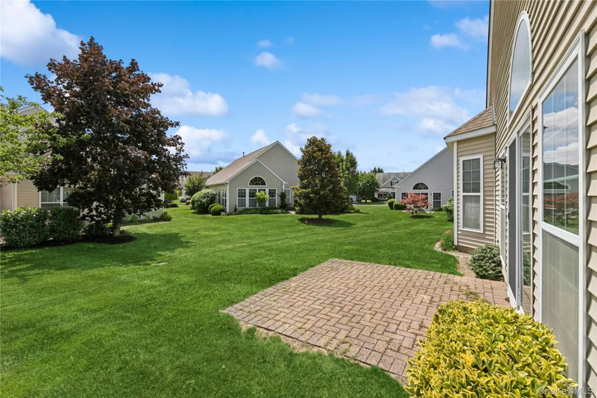 Property Slideshow image 35 of 40 | 109 louden loop, Mount Sinai, NY, 11766