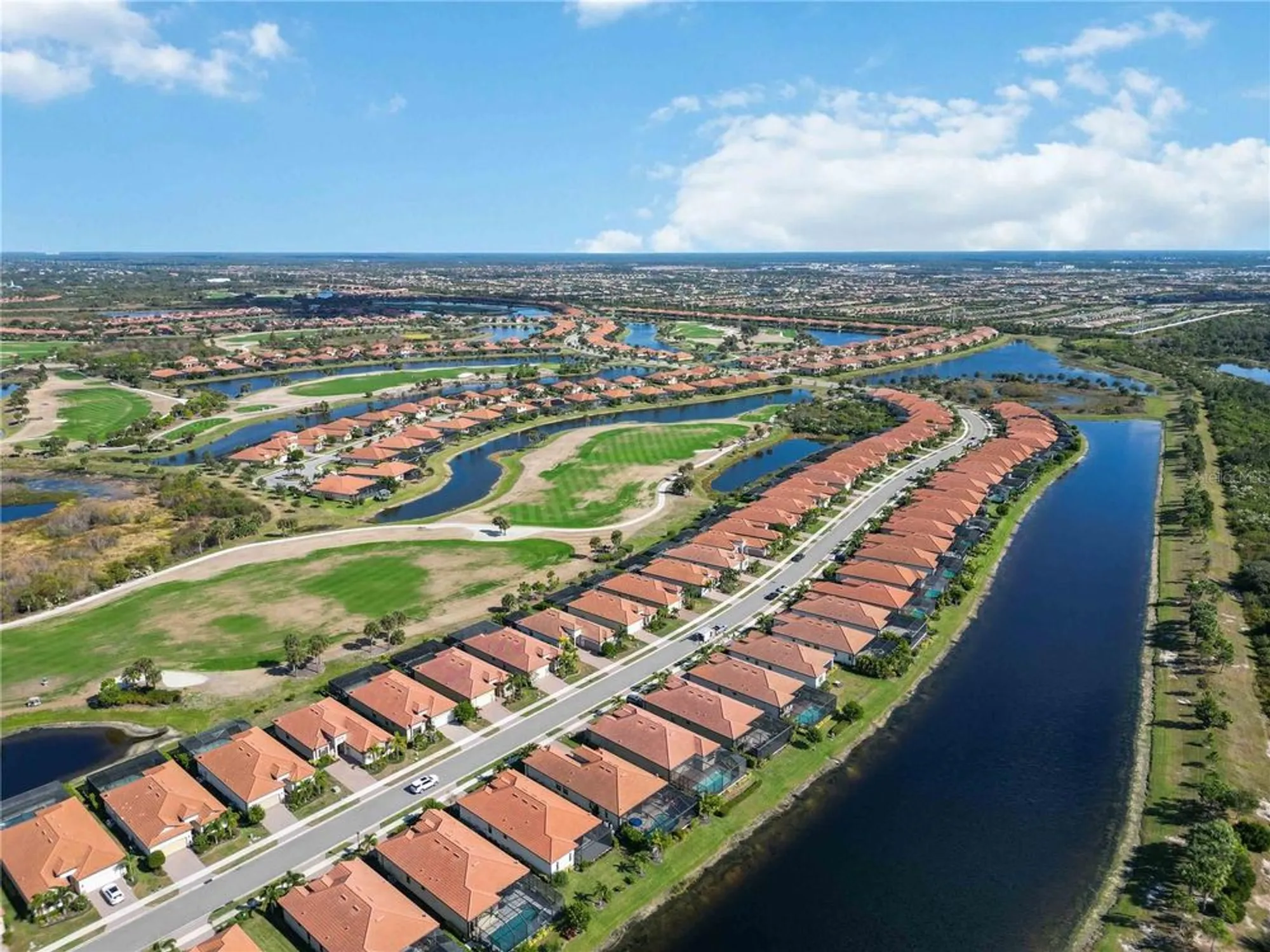 Property Slideshow image 51 of 100 | 25064 spartina dr, Venice, FL, 34293