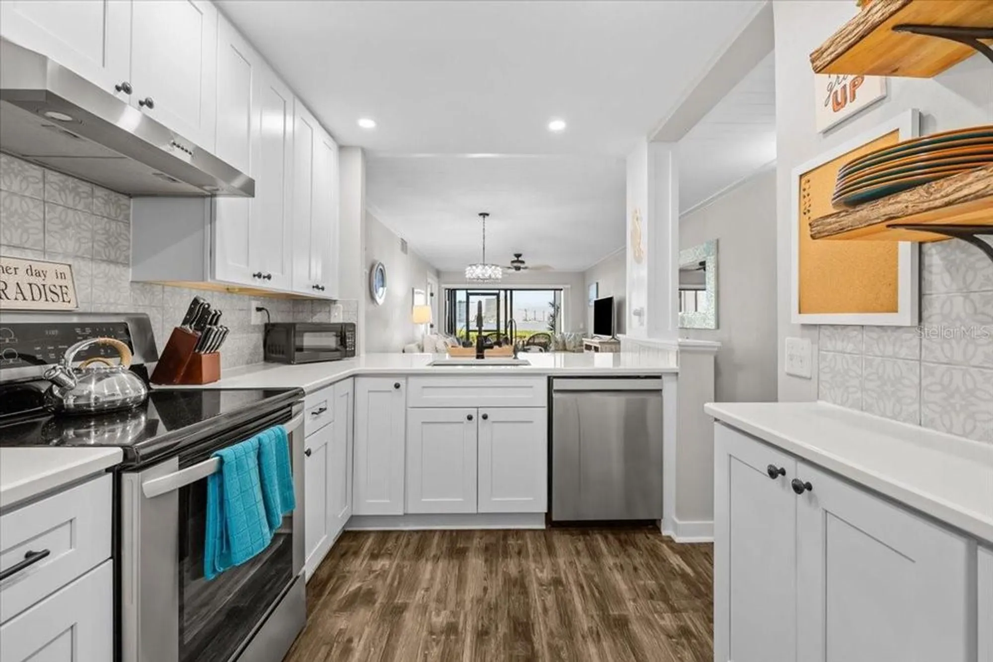 Property Slideshow image 7 of 38 | 6268 palma del mar blvd s apt 107, Saint Petersburg, FL, 33715