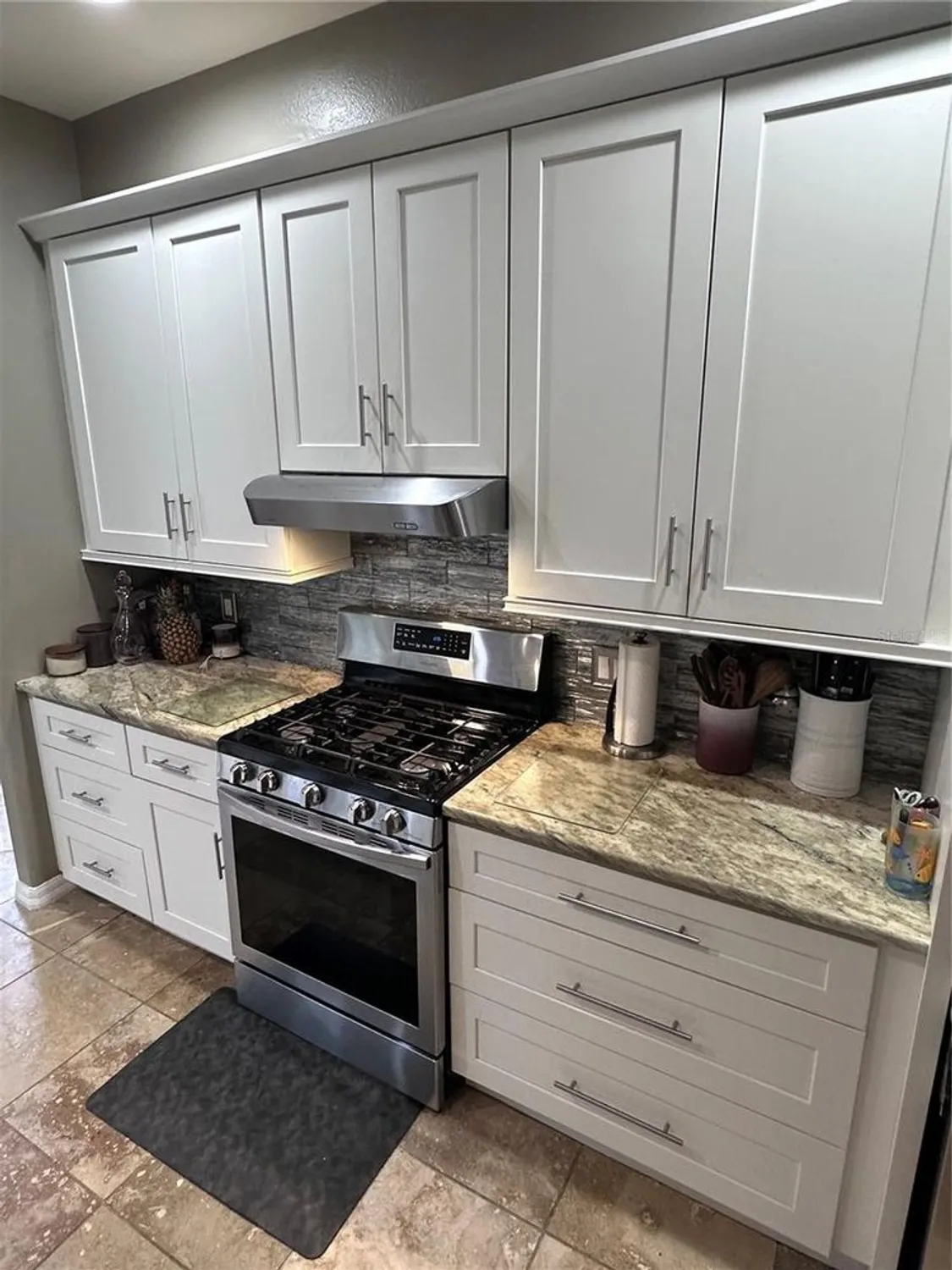 Property Slideshow image 19 of 30 | 4924 creekside trl, Sarasota, FL, 34243