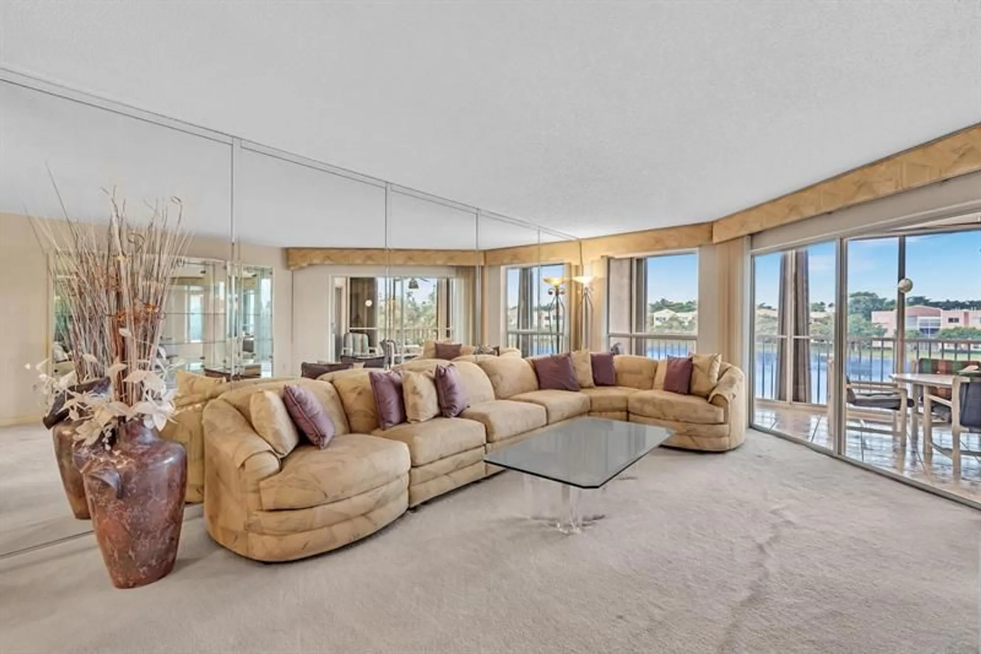 Property Slideshow image 19 of 81 | 7377 granville dr 311, Tamarac, FL, 33321