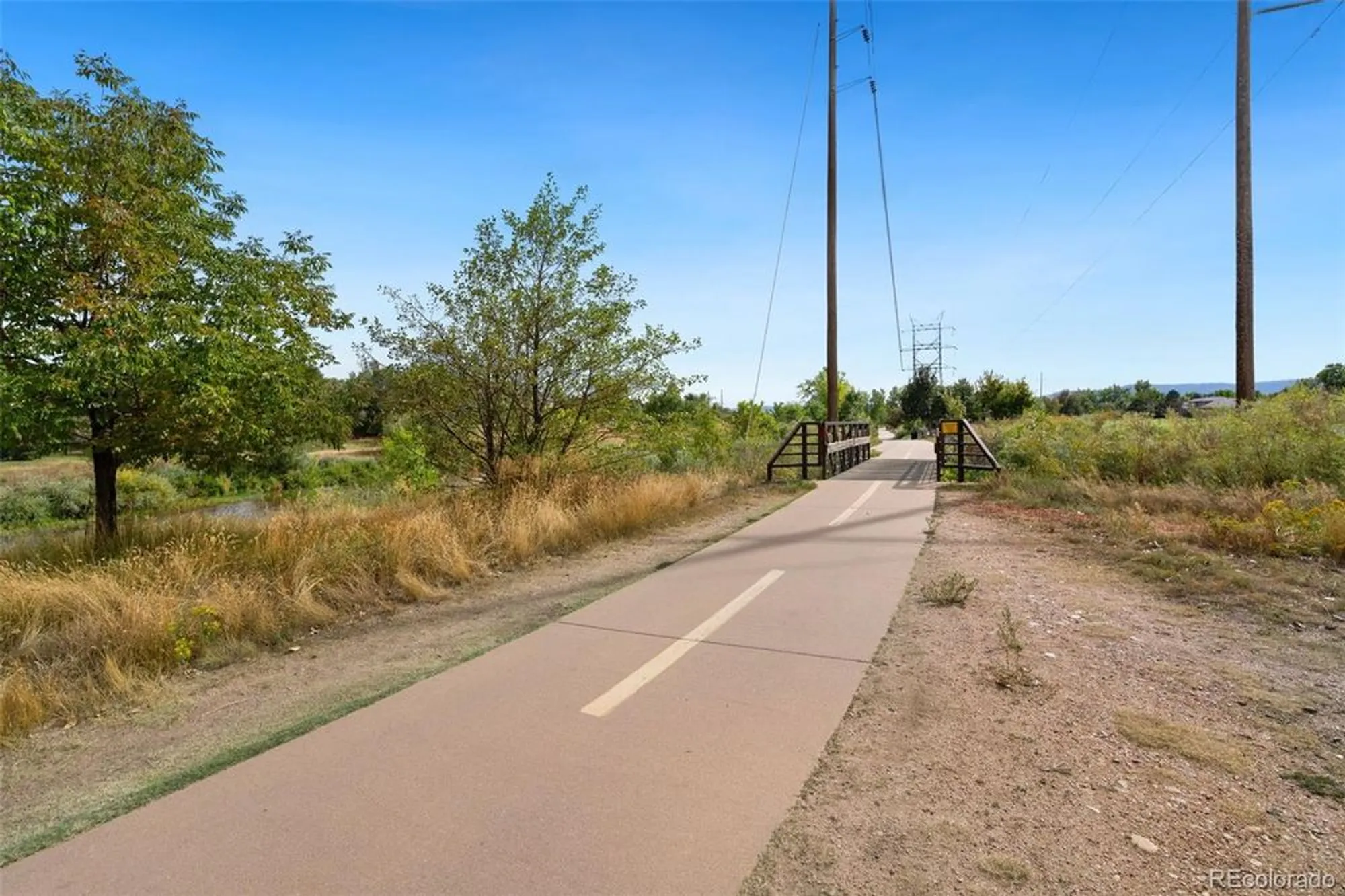 Property Slideshow image 36 of 41 | 2715 w greens dr, Littleton, CO, 80123