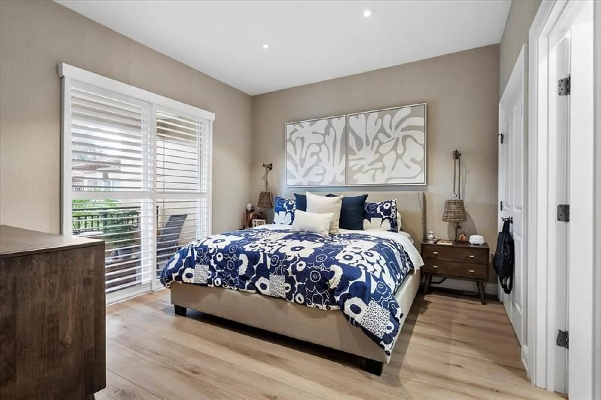 Property Slideshow image 20 of 70 | 16135 emerald estates dr apt 164, Weston, FL, 33331