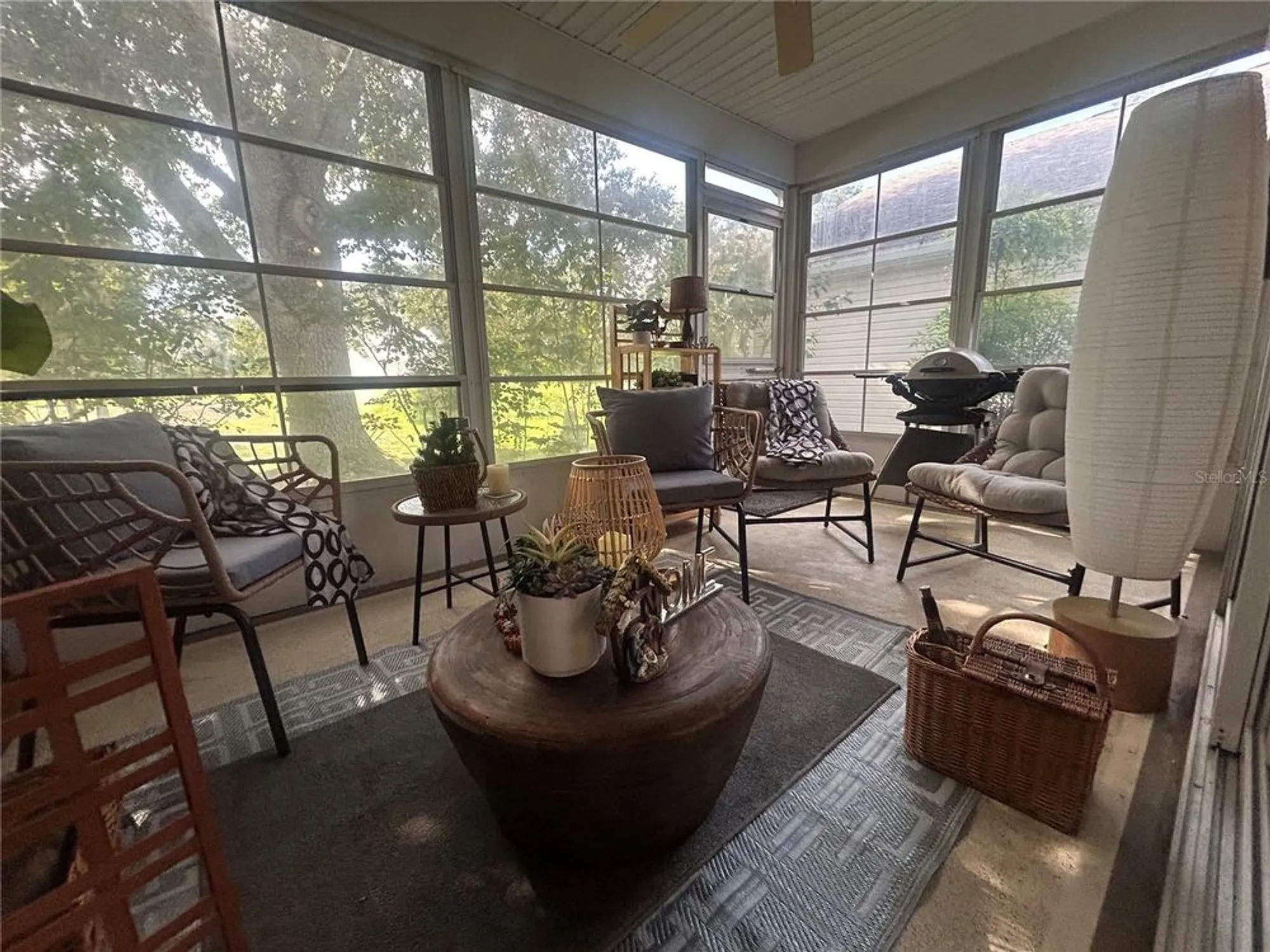Property Slideshow image 16 of 28 | 25119 cranes roost cir, Leesburg, FL, 34748