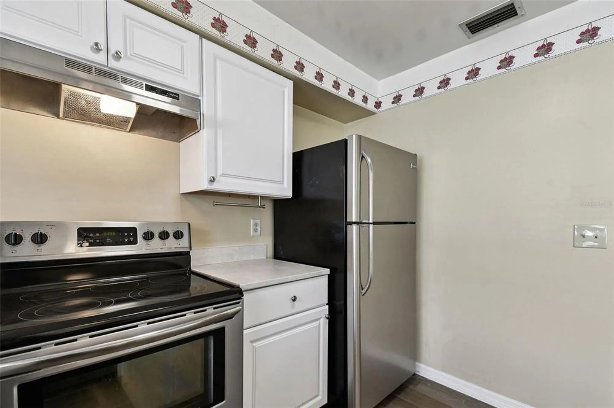 Property Slideshow image 14 of 51 | 8472 68th way, Pinellas Park, FL, 33781