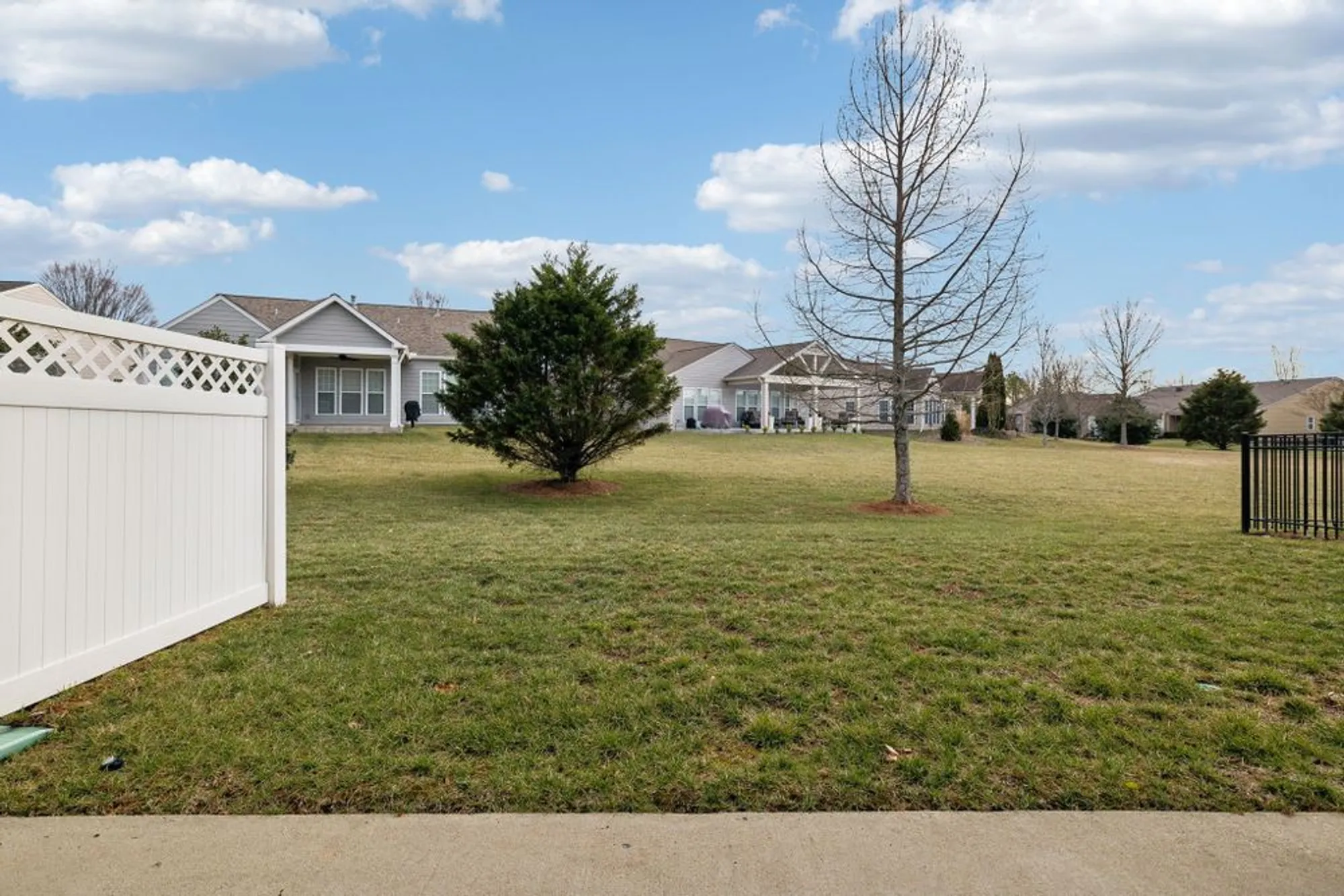 Property Slideshow image 27 of 37 | 157 old towne dr, Mount Juliet, TN, 37122