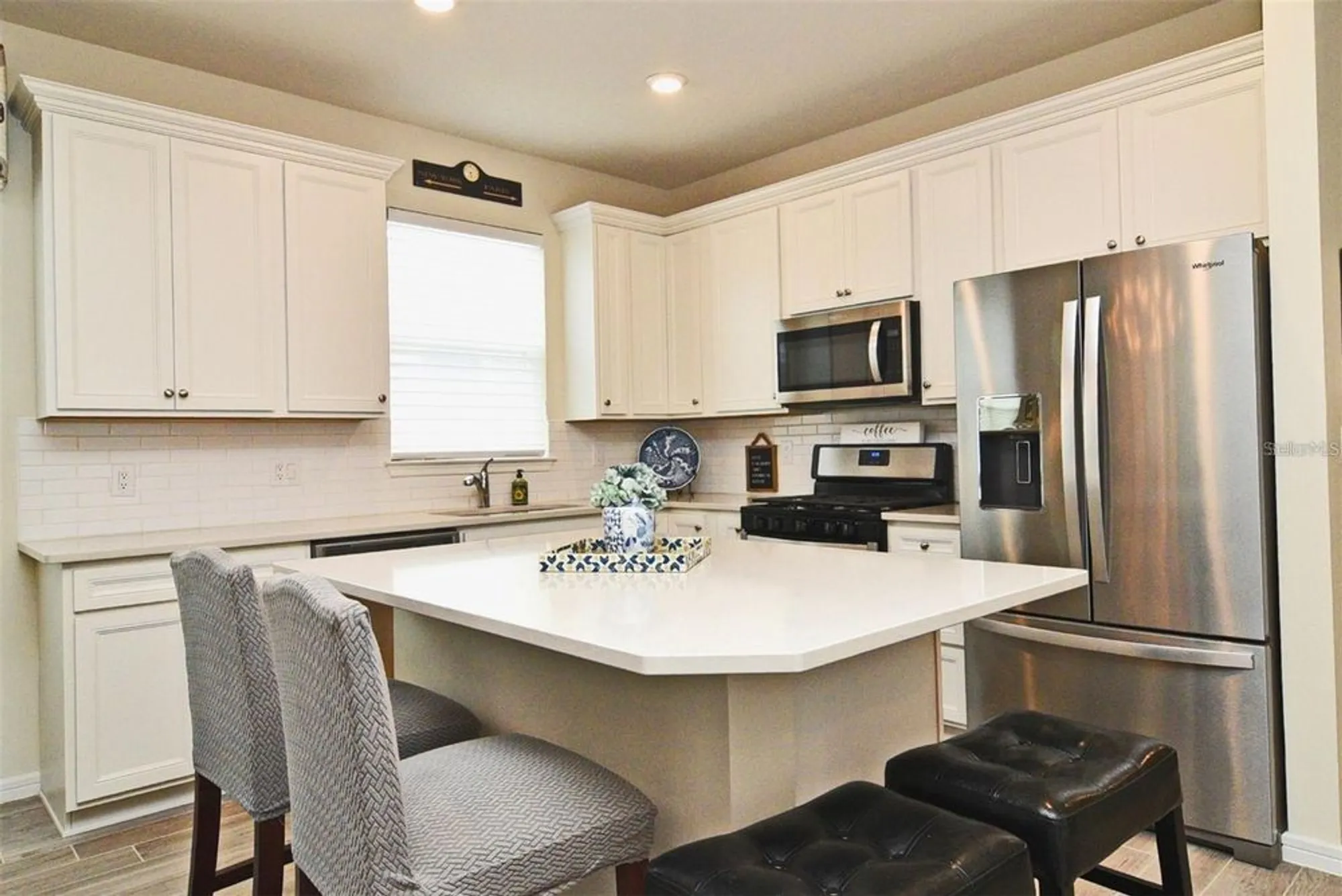 Property Slideshow image 4 of 39 | 2973 cherry blossom loop, Saint Cloud, FL, 34771