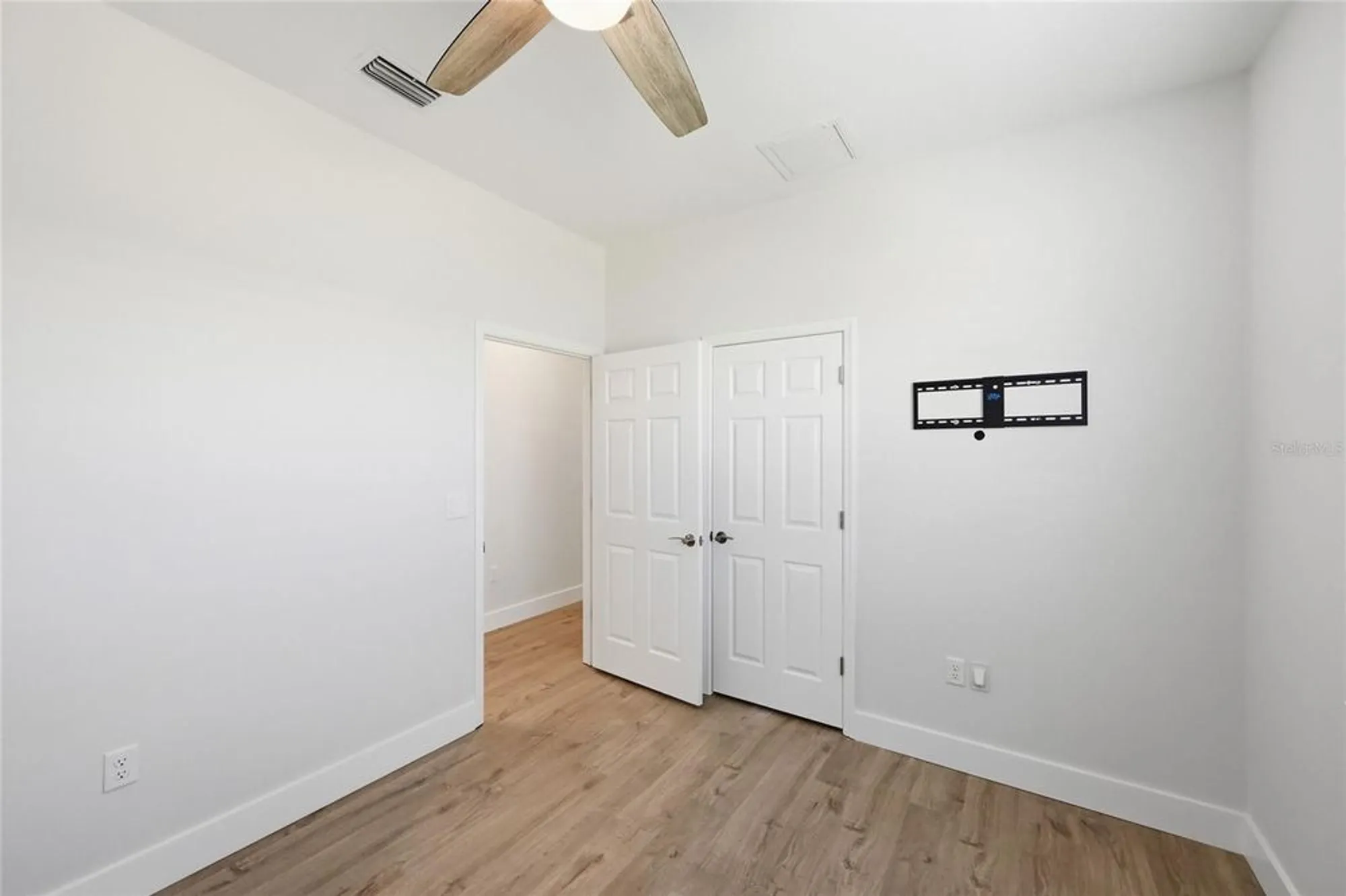 Property Slideshow image 32 of 56 | 17029 hampton falls ter, Bradenton, FL, 34202