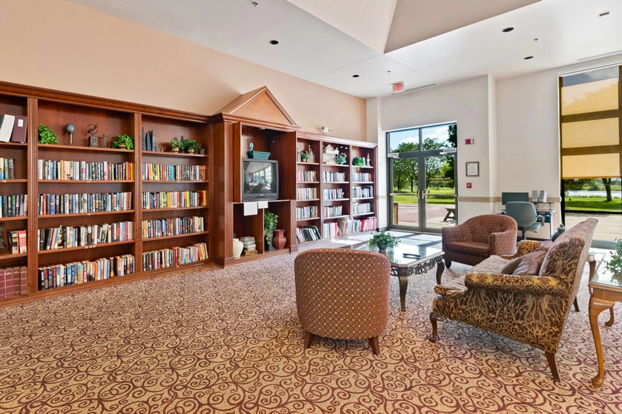 Property Slideshow image 44 of 54 | 13954 s tamarack dr, Plainfield, IL, 60544