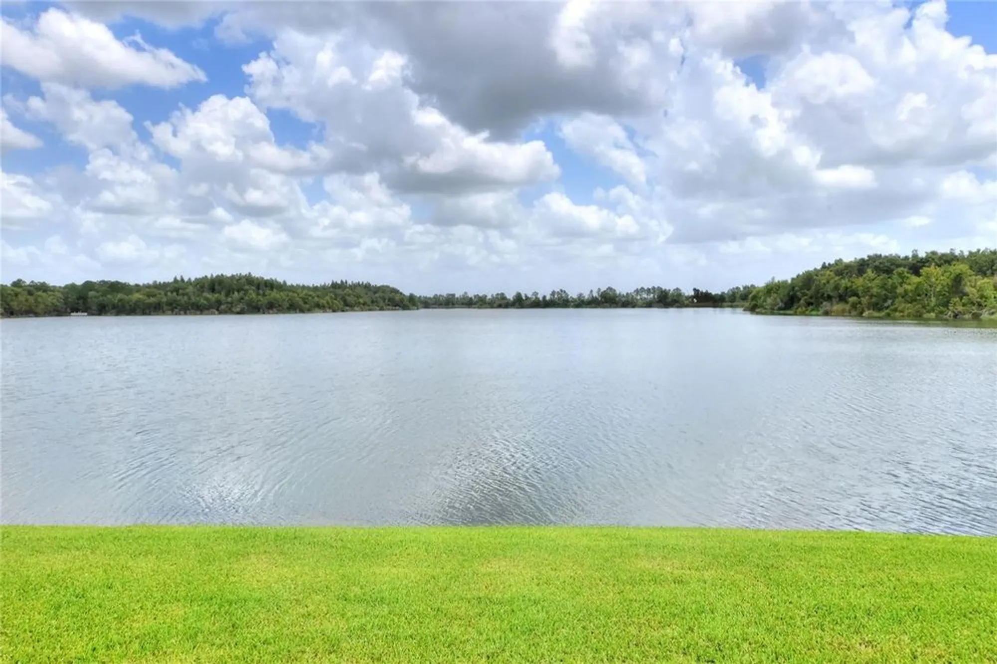 Property Slideshow image 39 of 50 | 3913 serenade ln # 4, Lakeland, FL, 33811