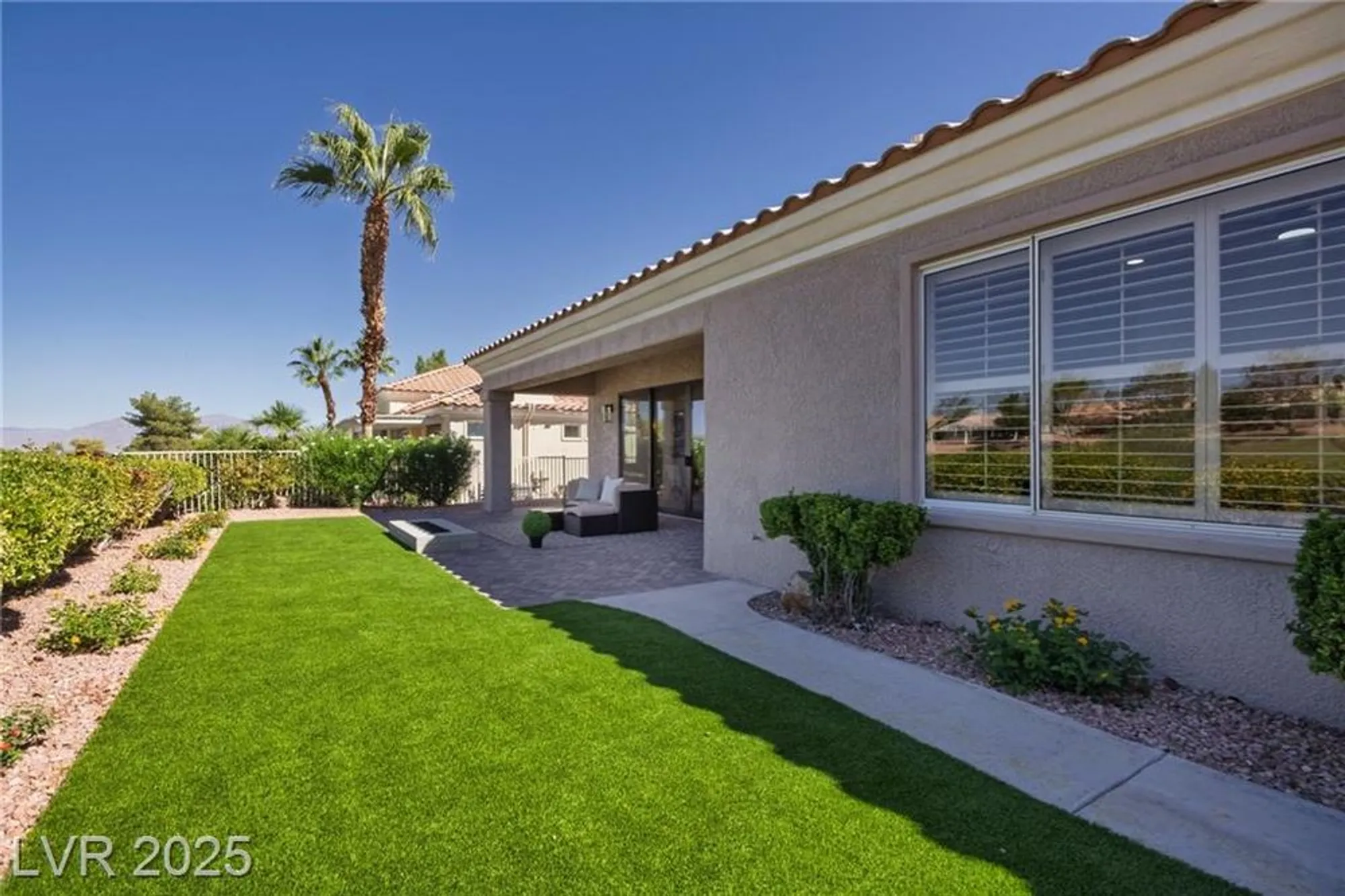 Property Slideshow image 30 of 43 | 2725 youngdale dr, Las Vegas, NV, 89134