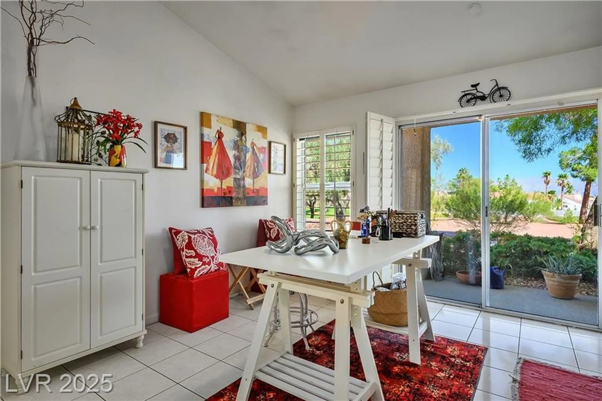 Property Slideshow image 12 of 63 | 9012 sundial dr, Las Vegas, NV, 89134
