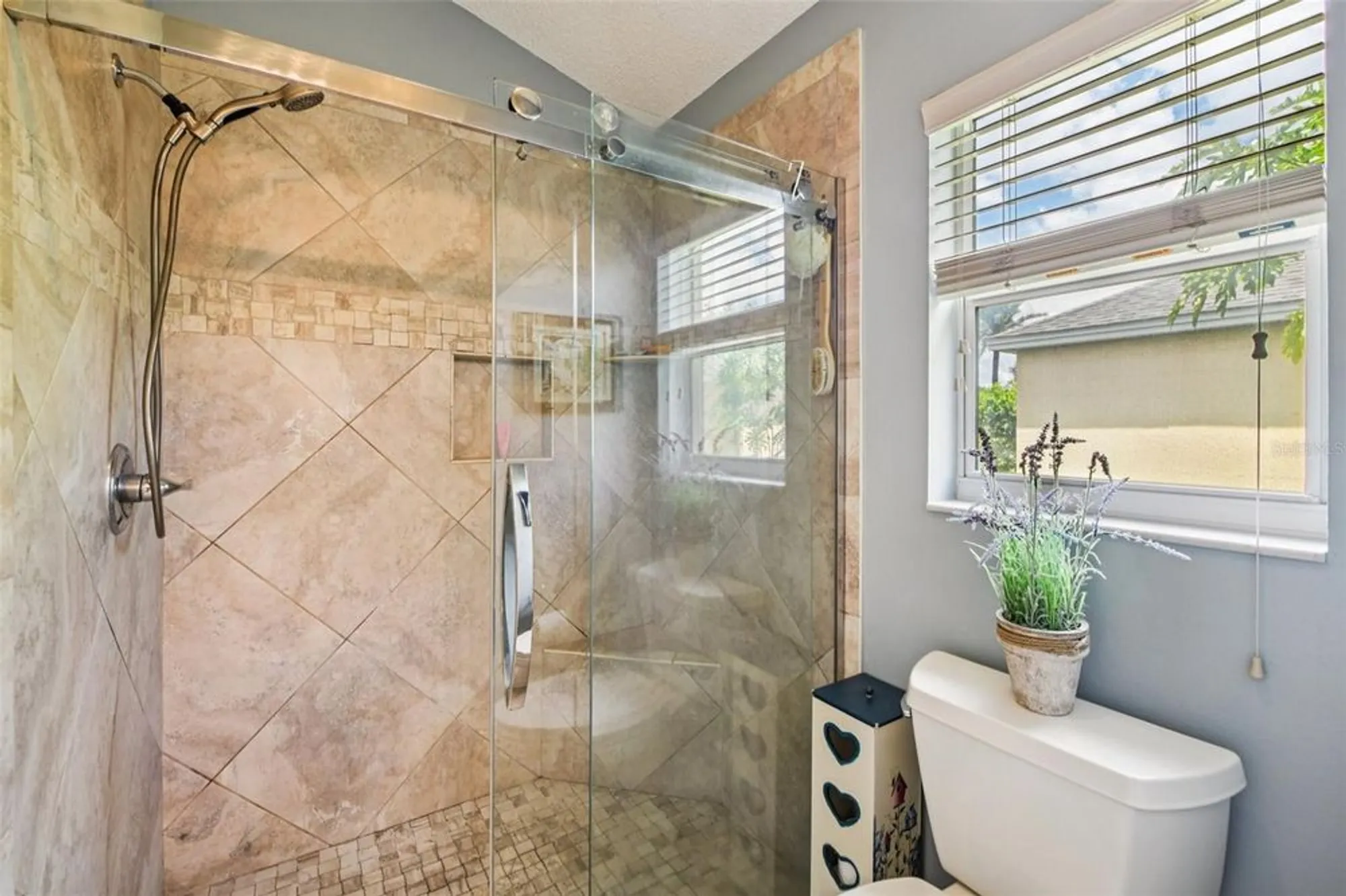 Property Slideshow image 28 of 62 | 2415 morven park way, The Villages, FL, 32162