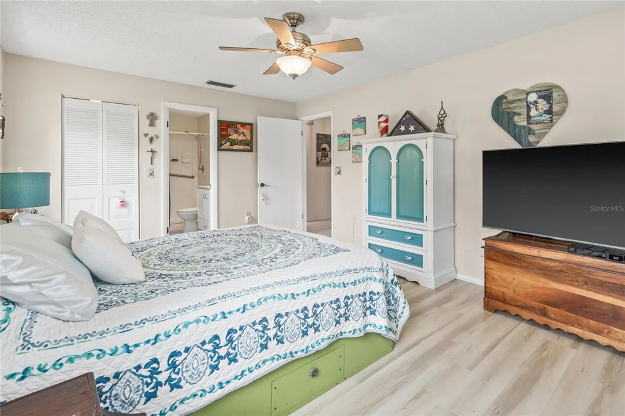 Property Slideshow image 8 of 37 | 6188 80th st n unit 101, Saint Petersburg, FL, 33709