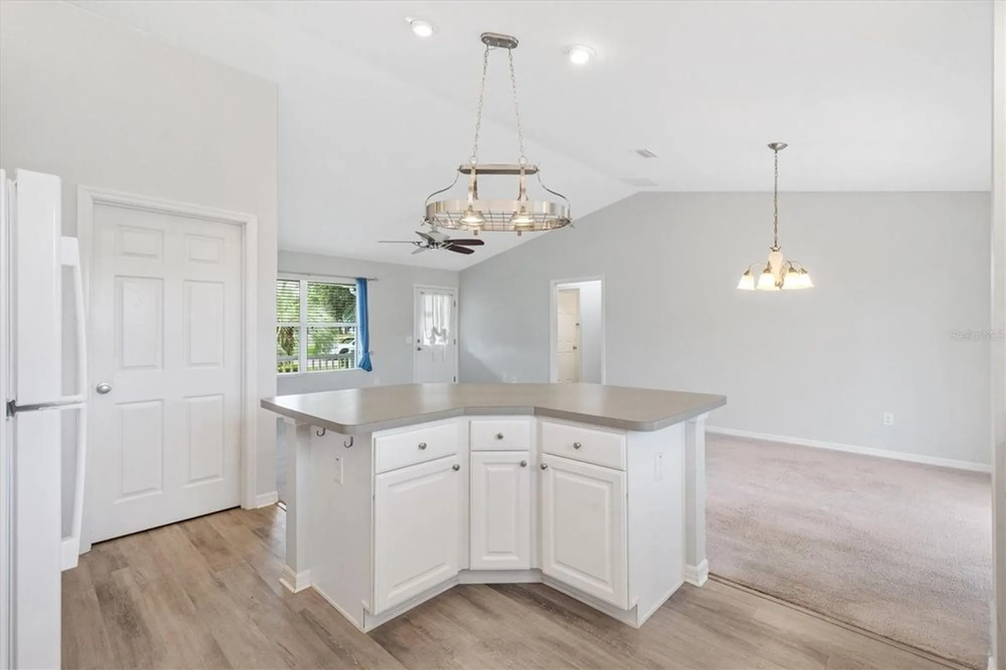 Property Slideshow image 12 of 33 | 2291 montbrook pl, The Villages, FL, 32162