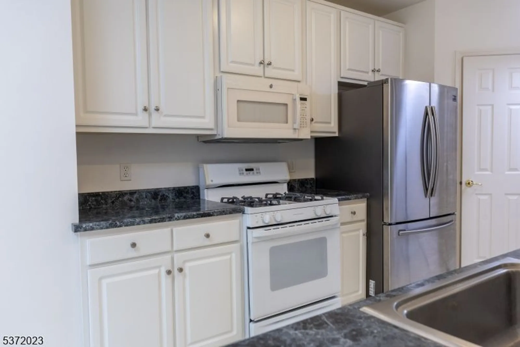 Property Slideshow image 6 of 34 | 1111 clinton ln # 111, Rockaway Boro, NJ, 07866