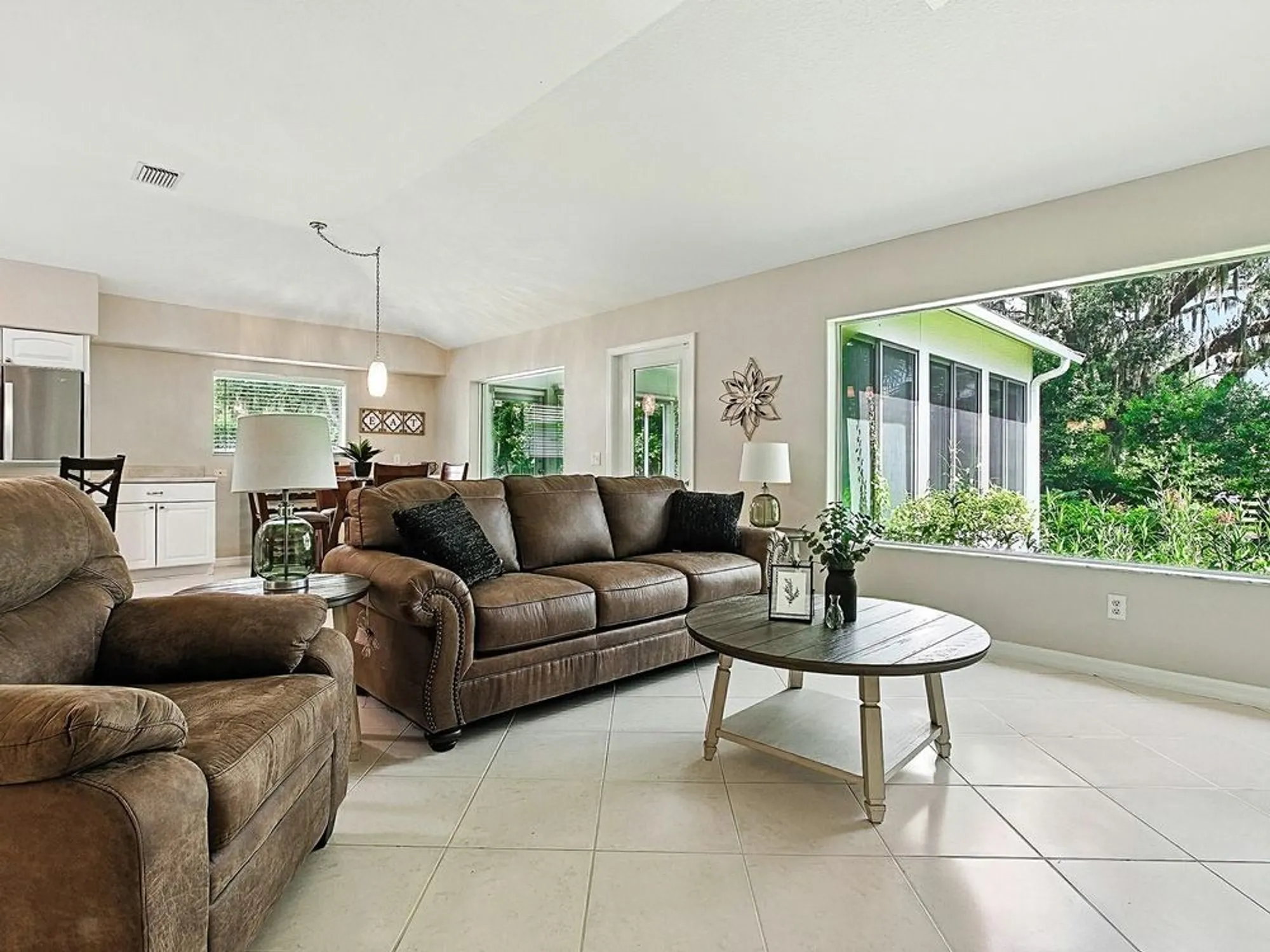 Property Slideshow image 9 of 56 | 17037 se 76th creekside cir, The Villages, FL, 32162