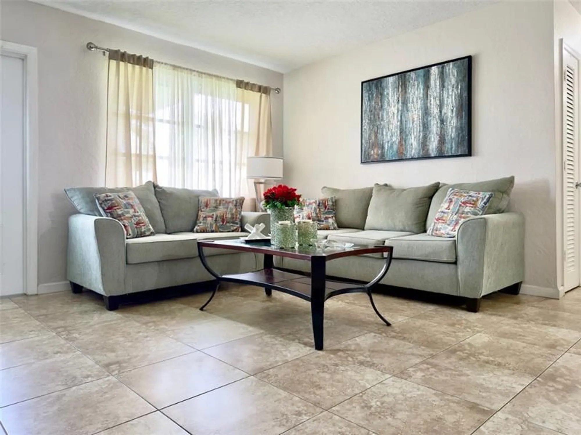 Property Slideshow image 7 of 27 | 4510 nw 46th st, Tamarac, FL, 33319