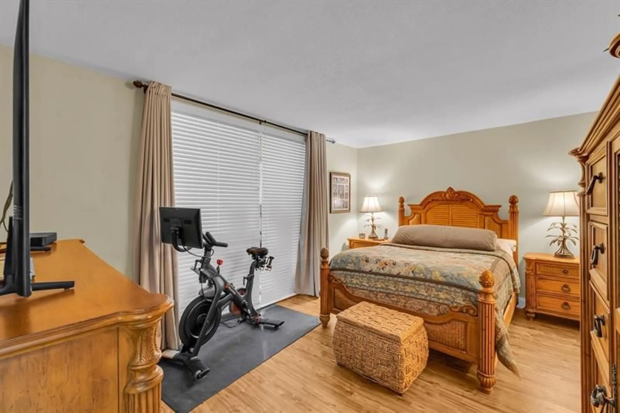 Property Slideshow image 12 of 38 | 6890 royal palm blvd 203h, Margate, FL, 33063
