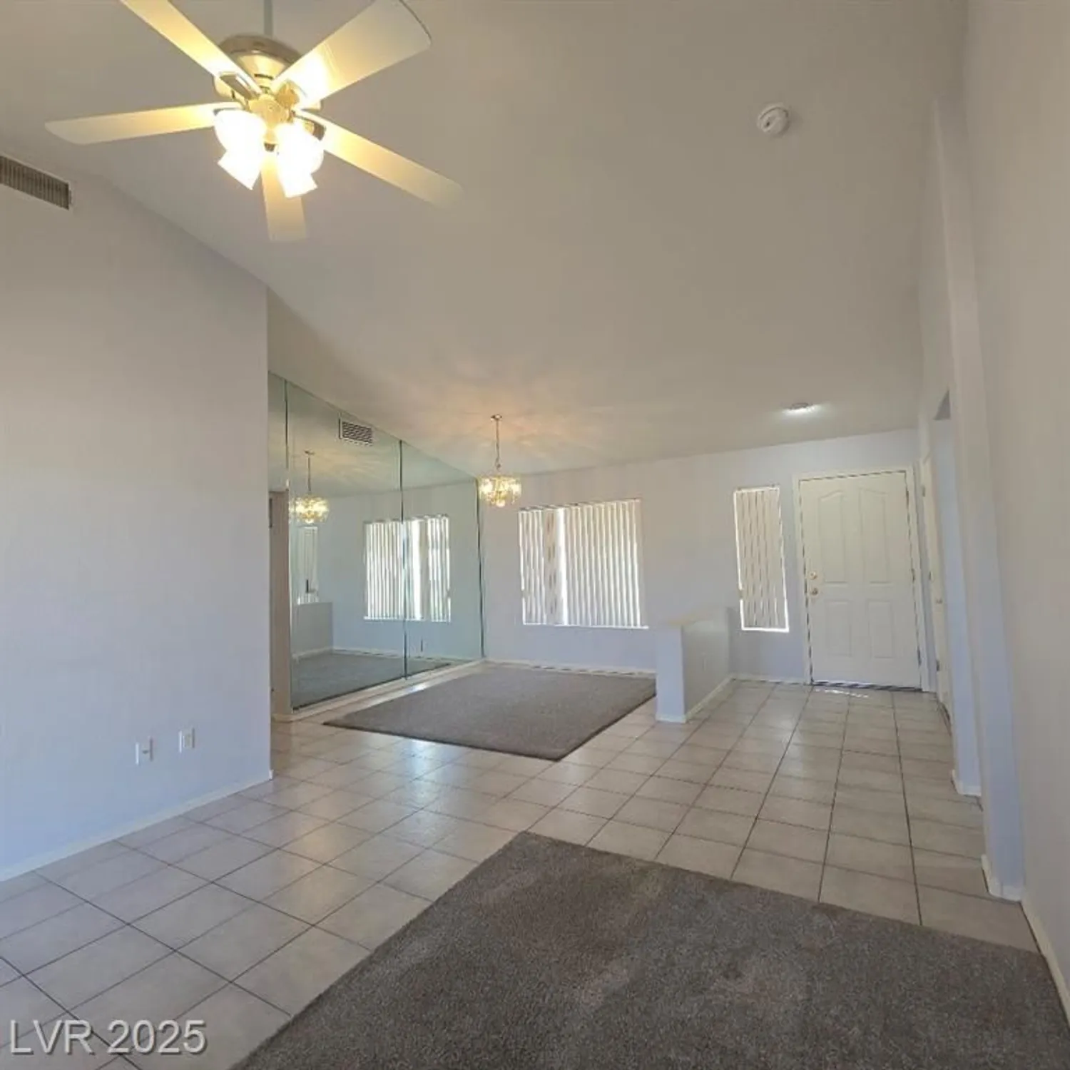 Property Slideshow image 6 of 38 | 10713 paradise point dr, Las Vegas, NV, 89134