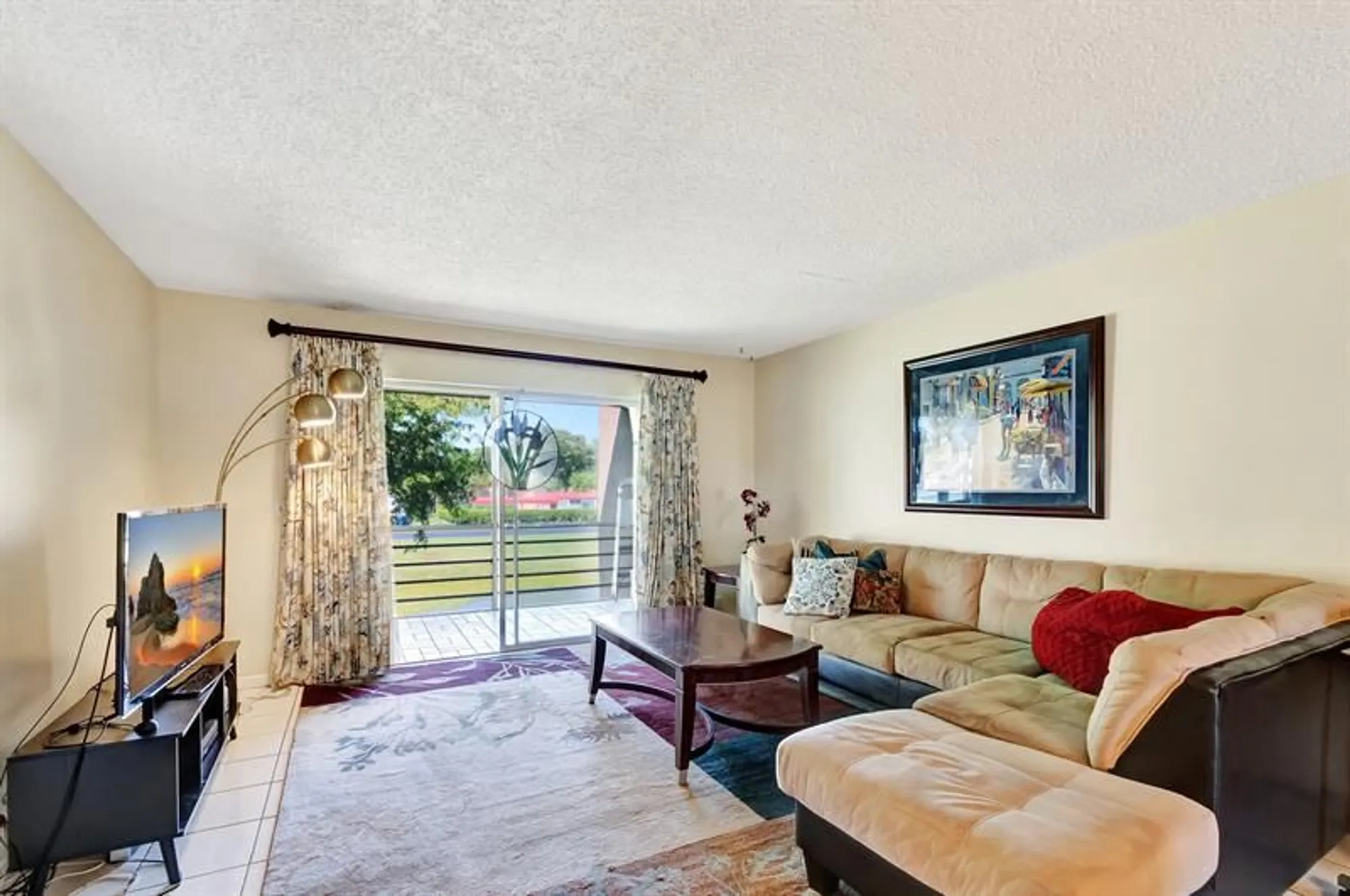 Property Slideshow image 11 of 67 | 100 lake meryl dr 201, West Palm Beach, FL, 33411