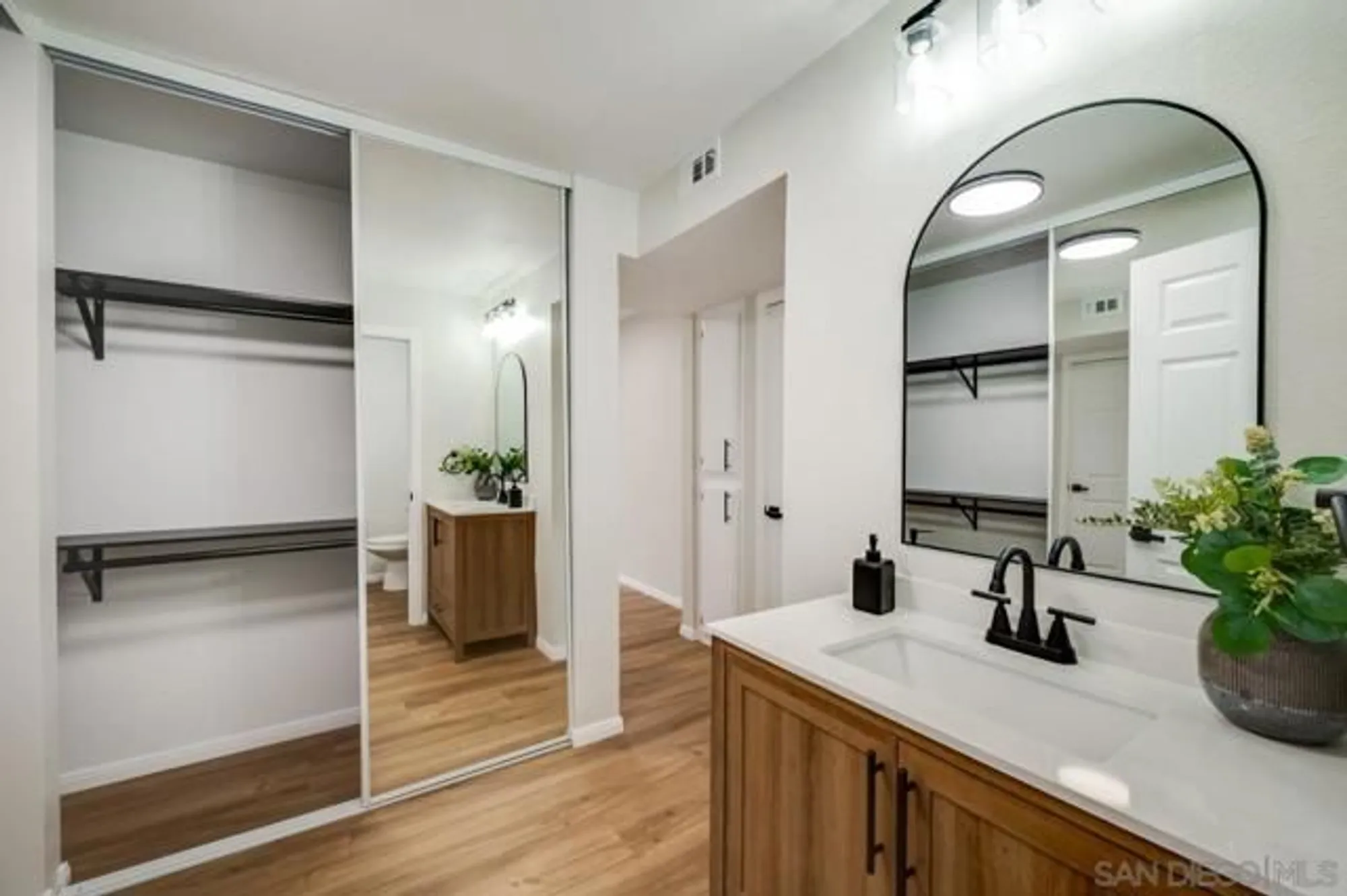 Property Slideshow image 17 of 30 | 12575 oaks north dr 220, San Diego, CA, 92128