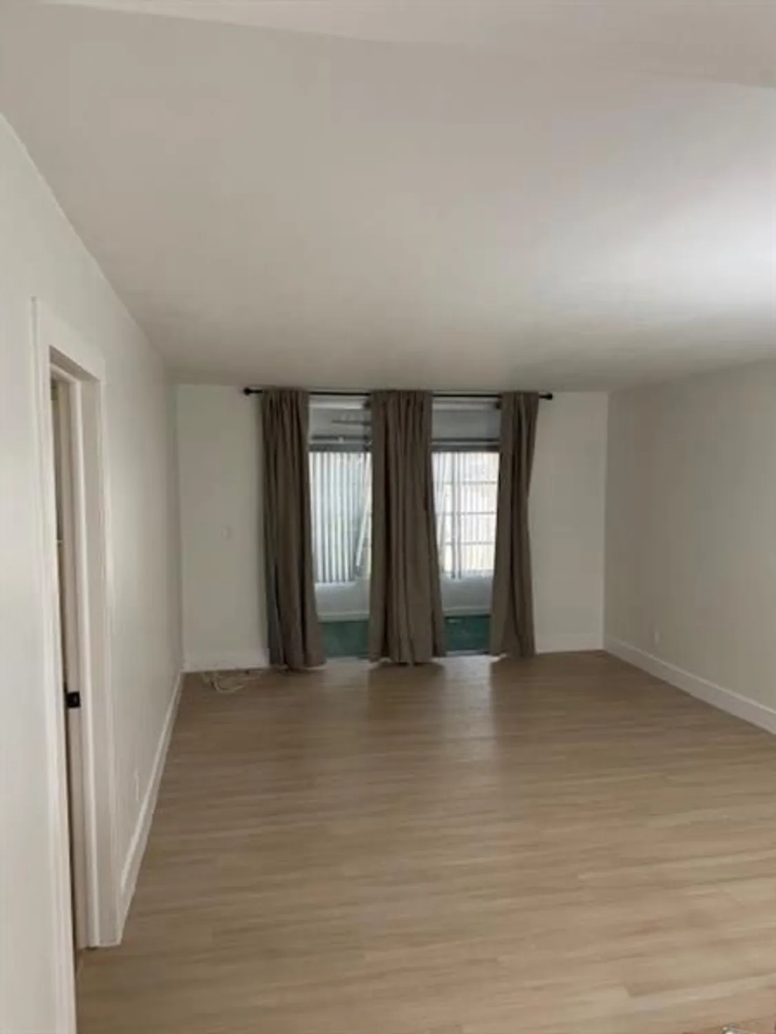 Property Slideshow image 21 of 27 | 6051 nw 61st ave 205, Tamarac, FL, 33319