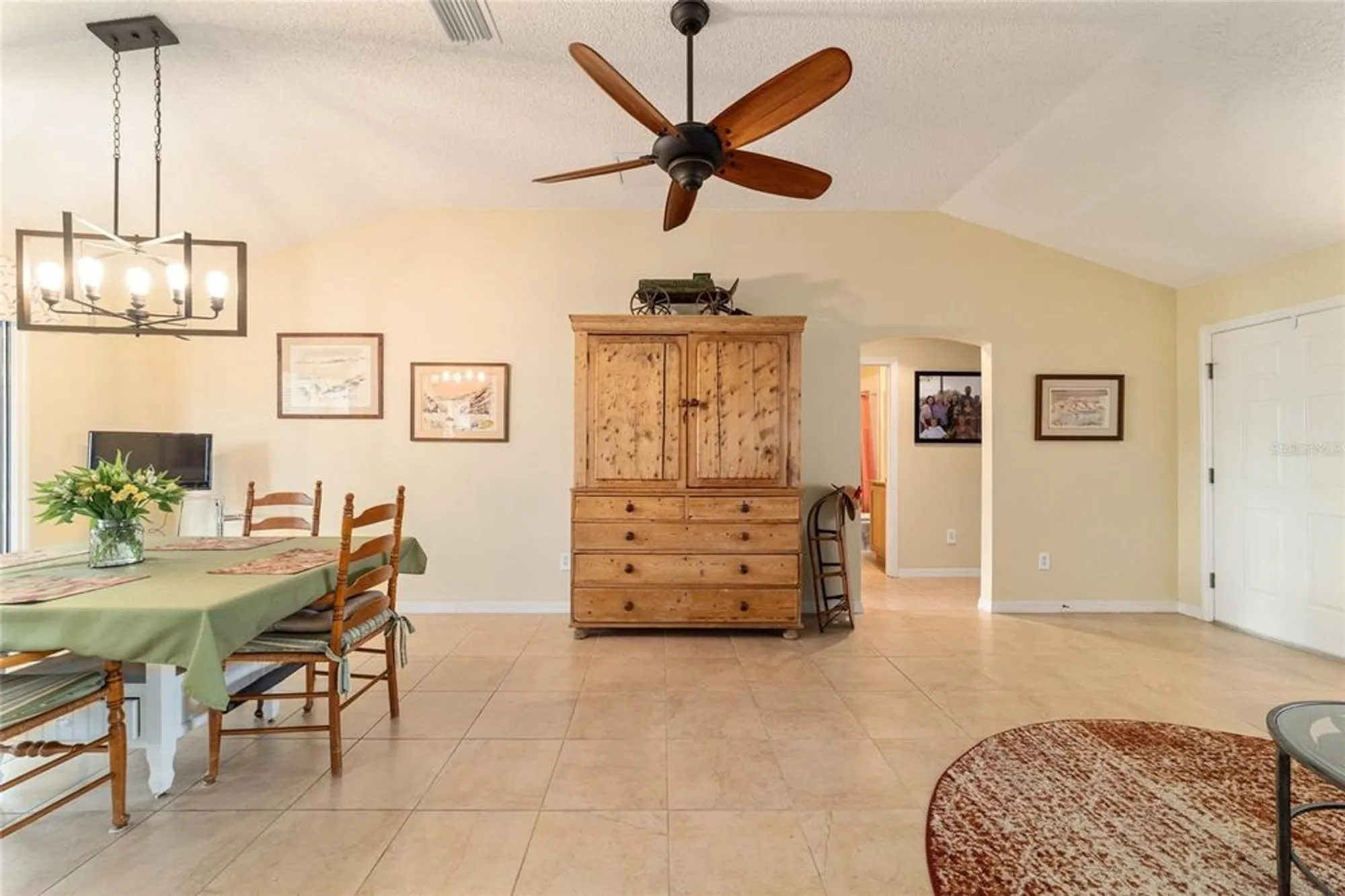 Property Slideshow image 11 of 57 | 17145 se 93rd yondel cir, The Villages, FL, 32162