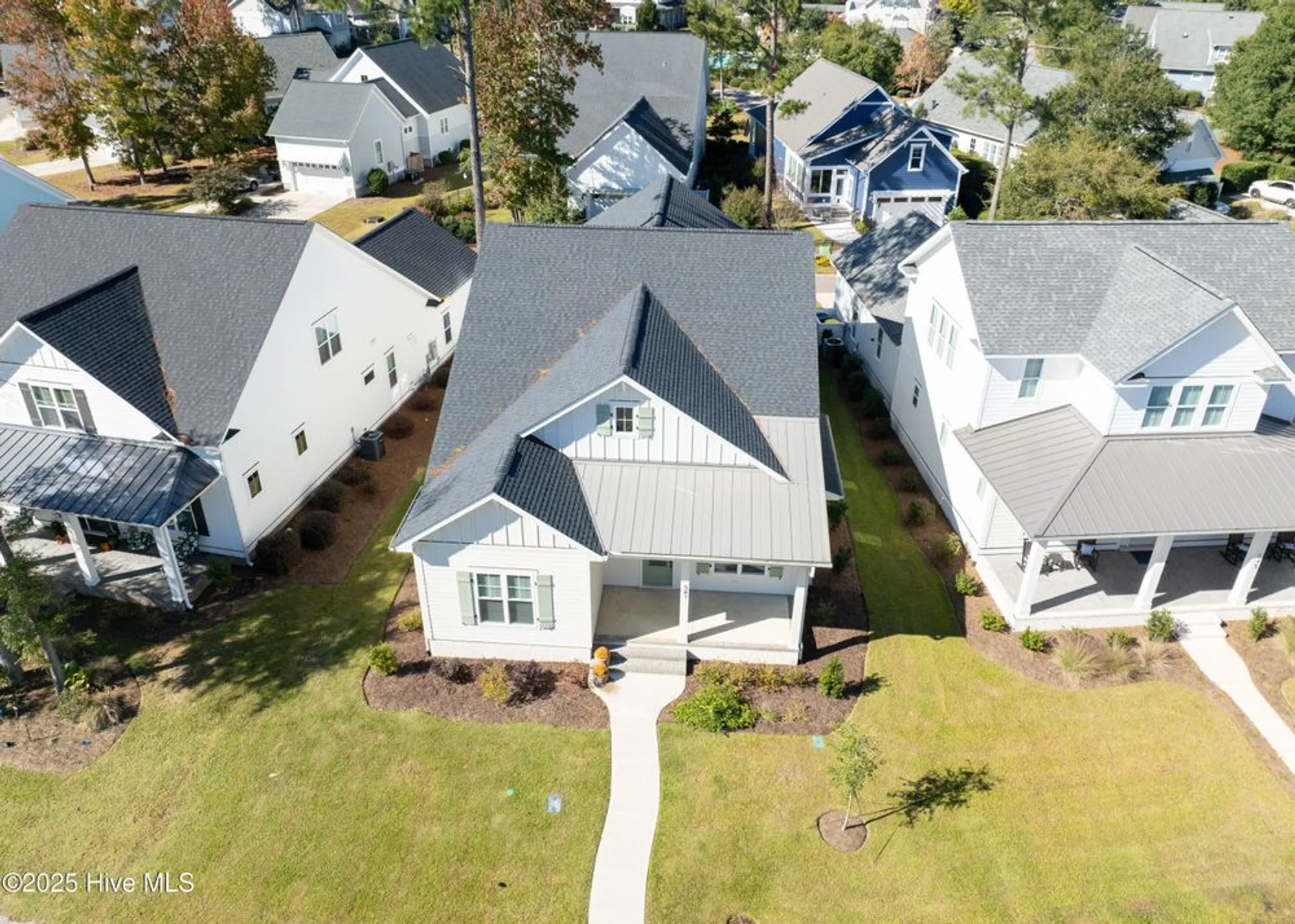 Property Slideshow image 2 of 35 | 341 cornubia dr, Castle Hayne, NC, 28429