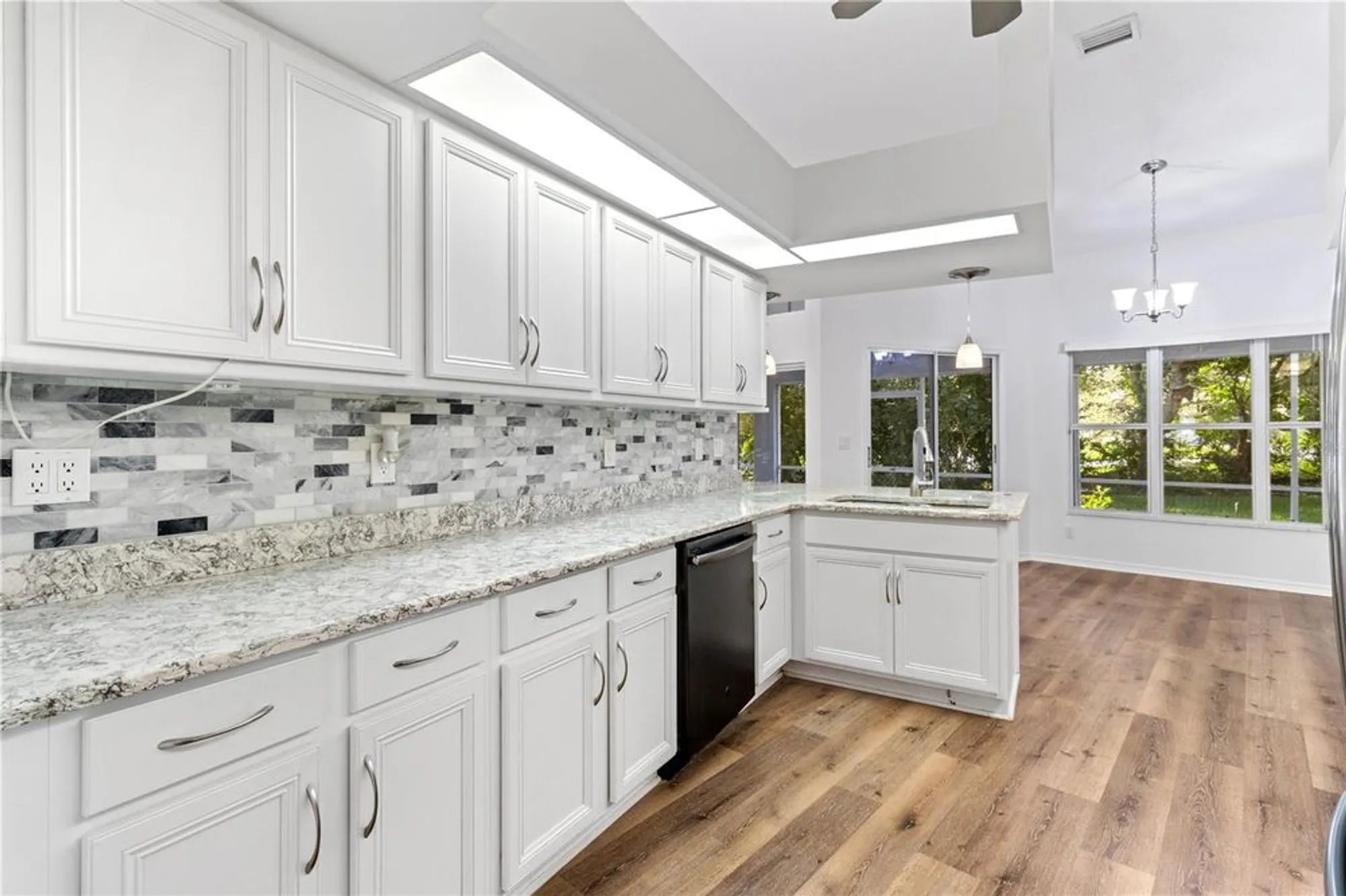 Property Slideshow image 9 of 57 | 9400 merriweather dr, Weeki Wachee, FL, 34613