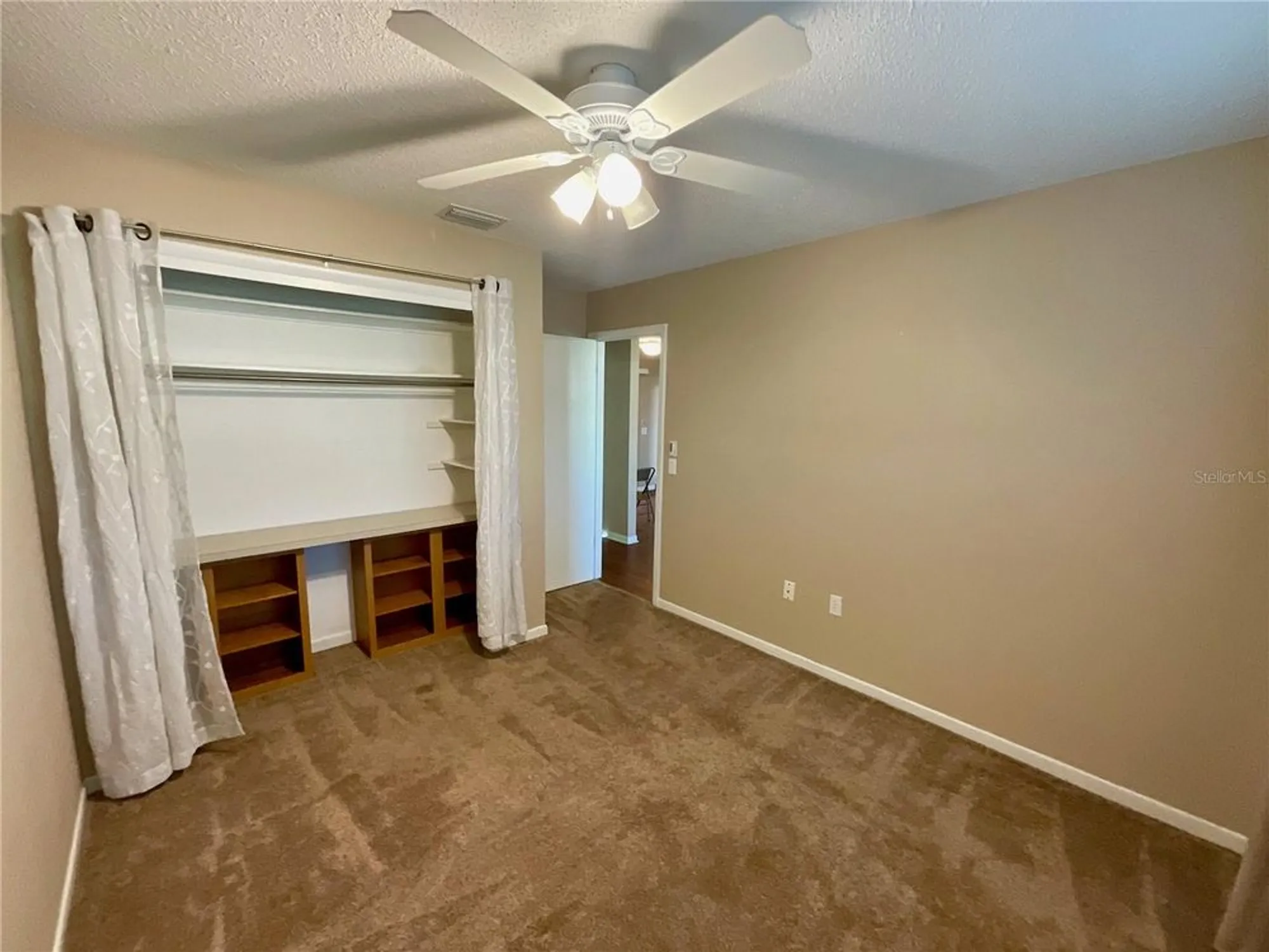 Property Slideshow image 15 of 23 | 10004 tulip st, Pinellas Park, FL, 33782