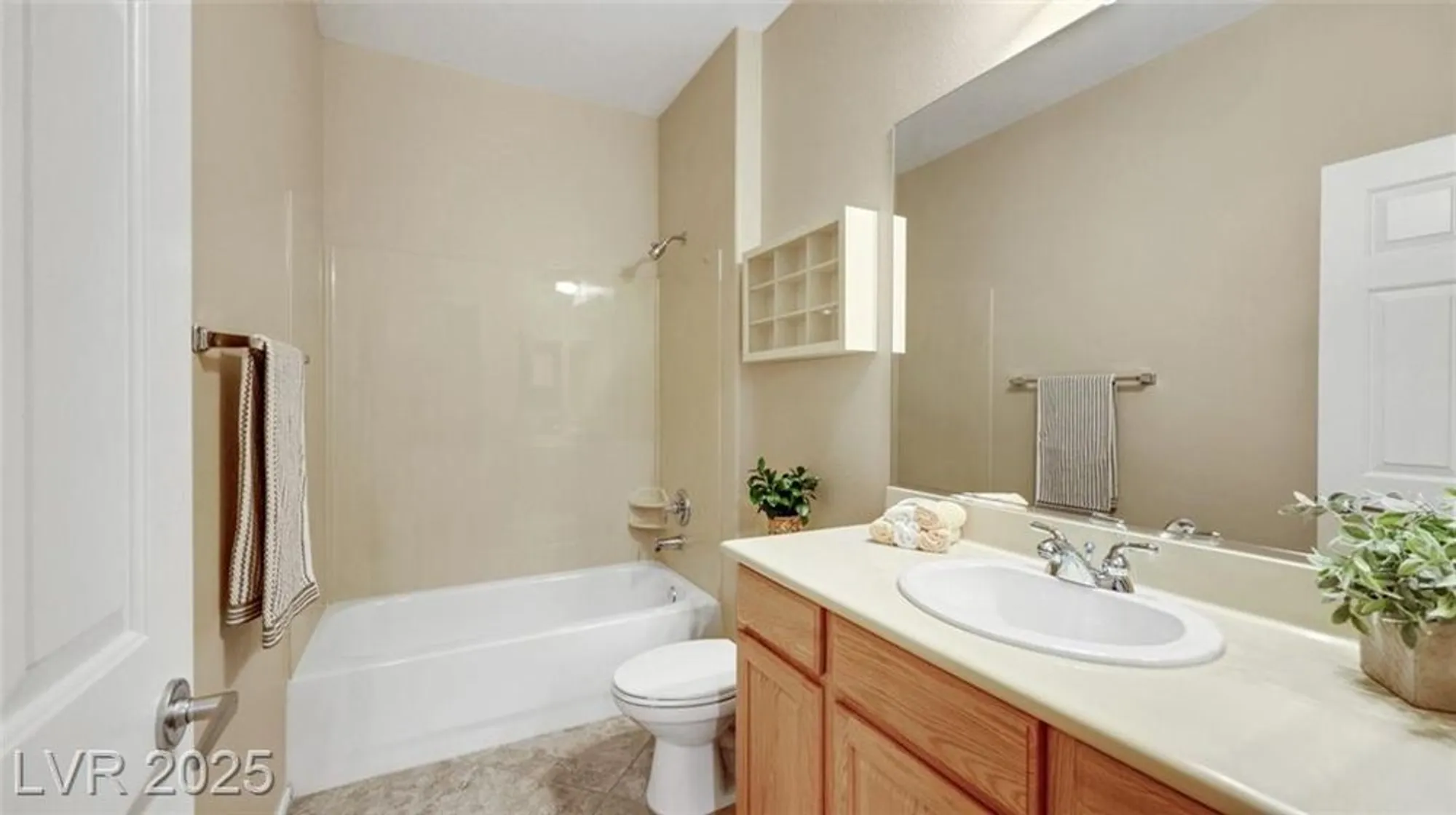 Property Slideshow image 38 of 65 | 2119 burtonsville dr, Henderson, NV, 89044