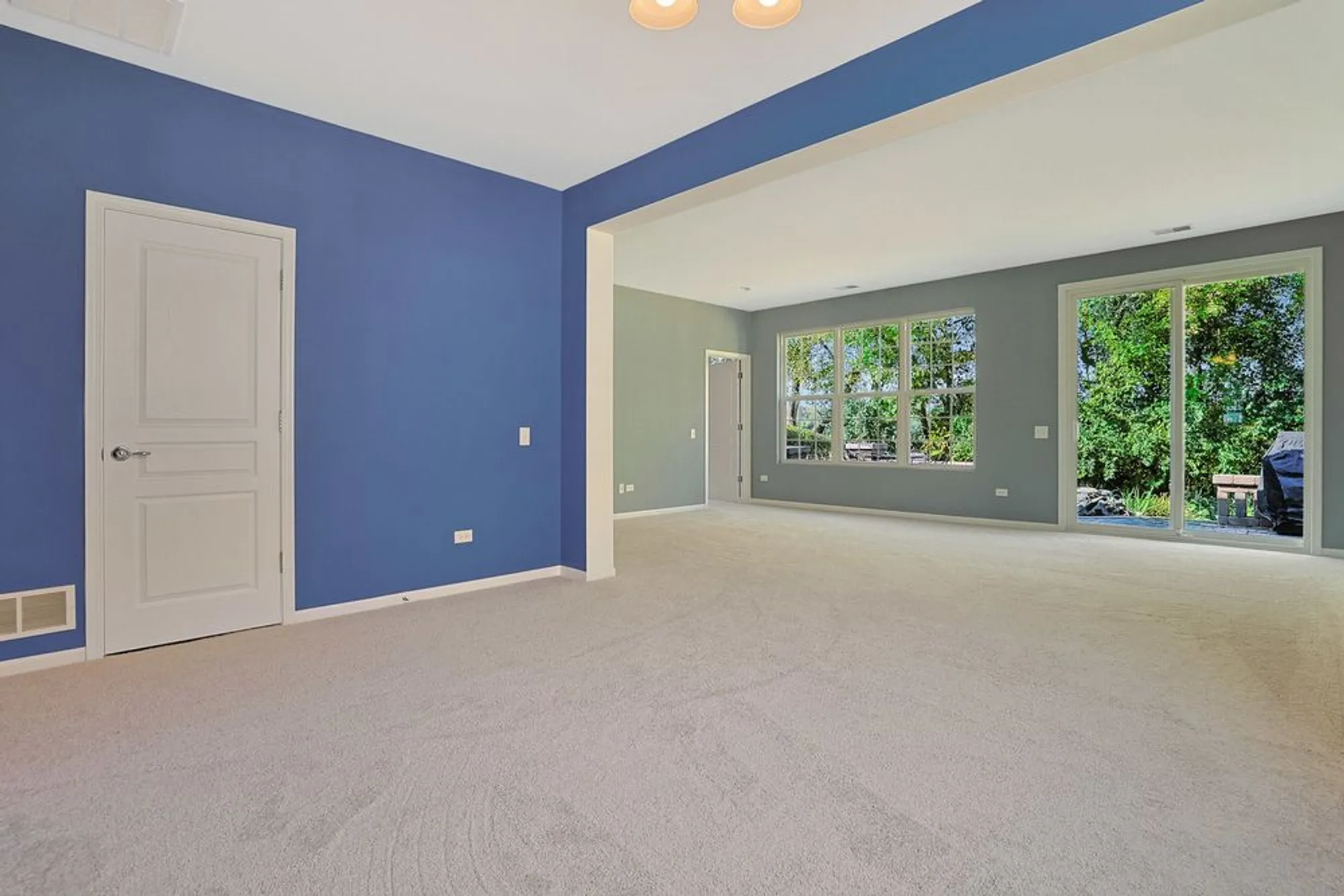 Property Slideshow image 10 of 33 | 12669 meritage ct, Huntley, IL, 60142