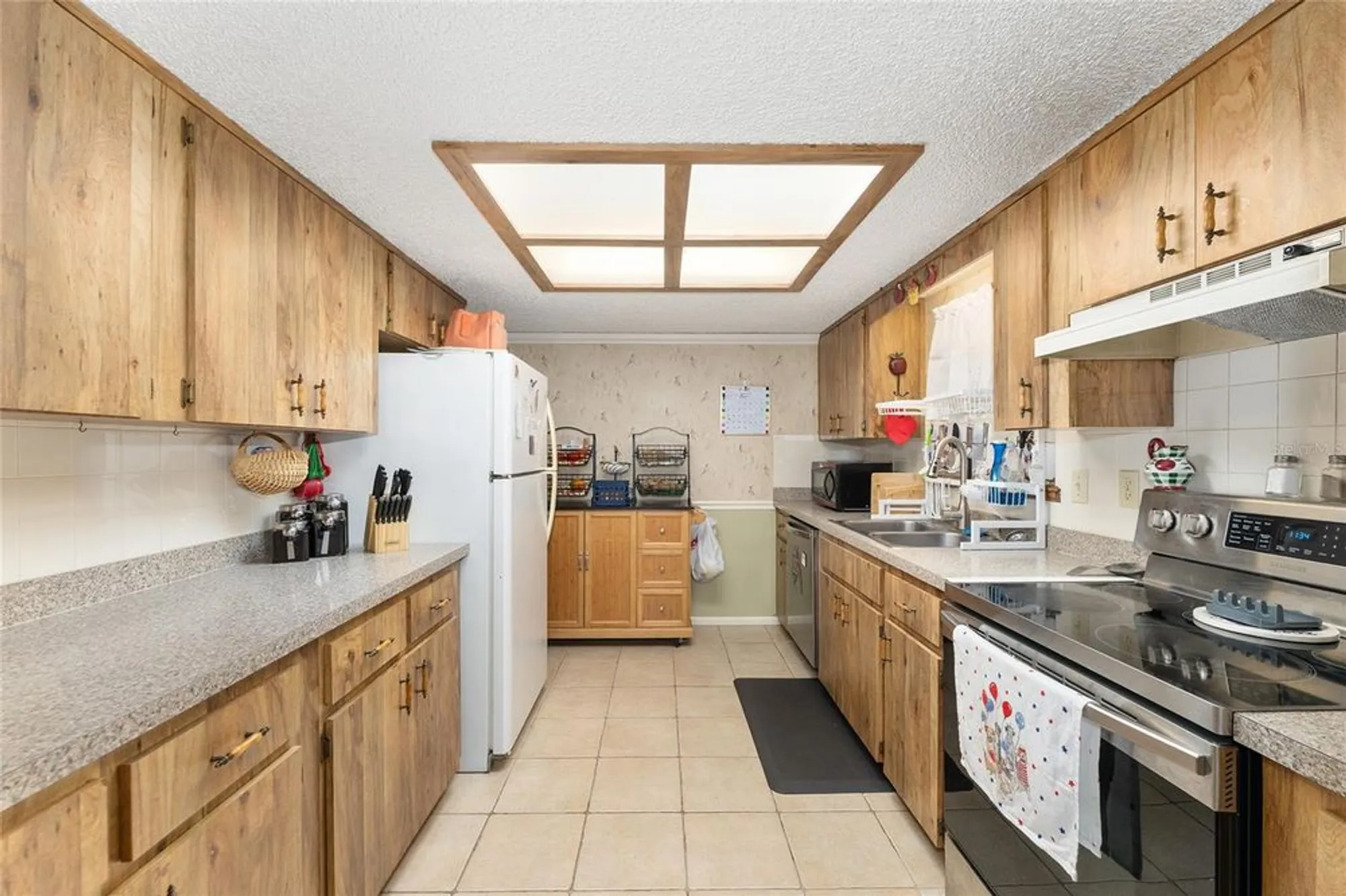 Property Slideshow image 17 of 42 | 9940 sw 103rd pl, Ocala, FL, 34481