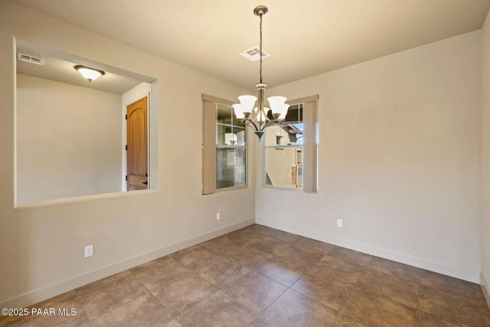 Property Slideshow image 15 of 57 | 8293 n zephyr cir, Prescott Valley, AZ, 86315