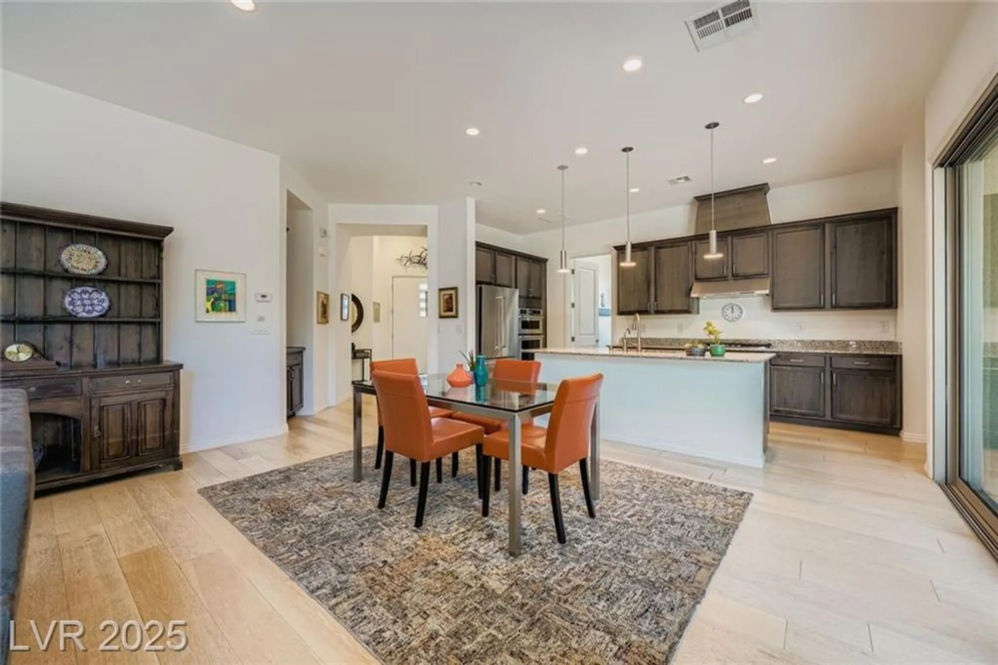 Property Slideshow image 18 of 45 | 9889 gemstone sunset ave, Las Vegas, NV, 89148