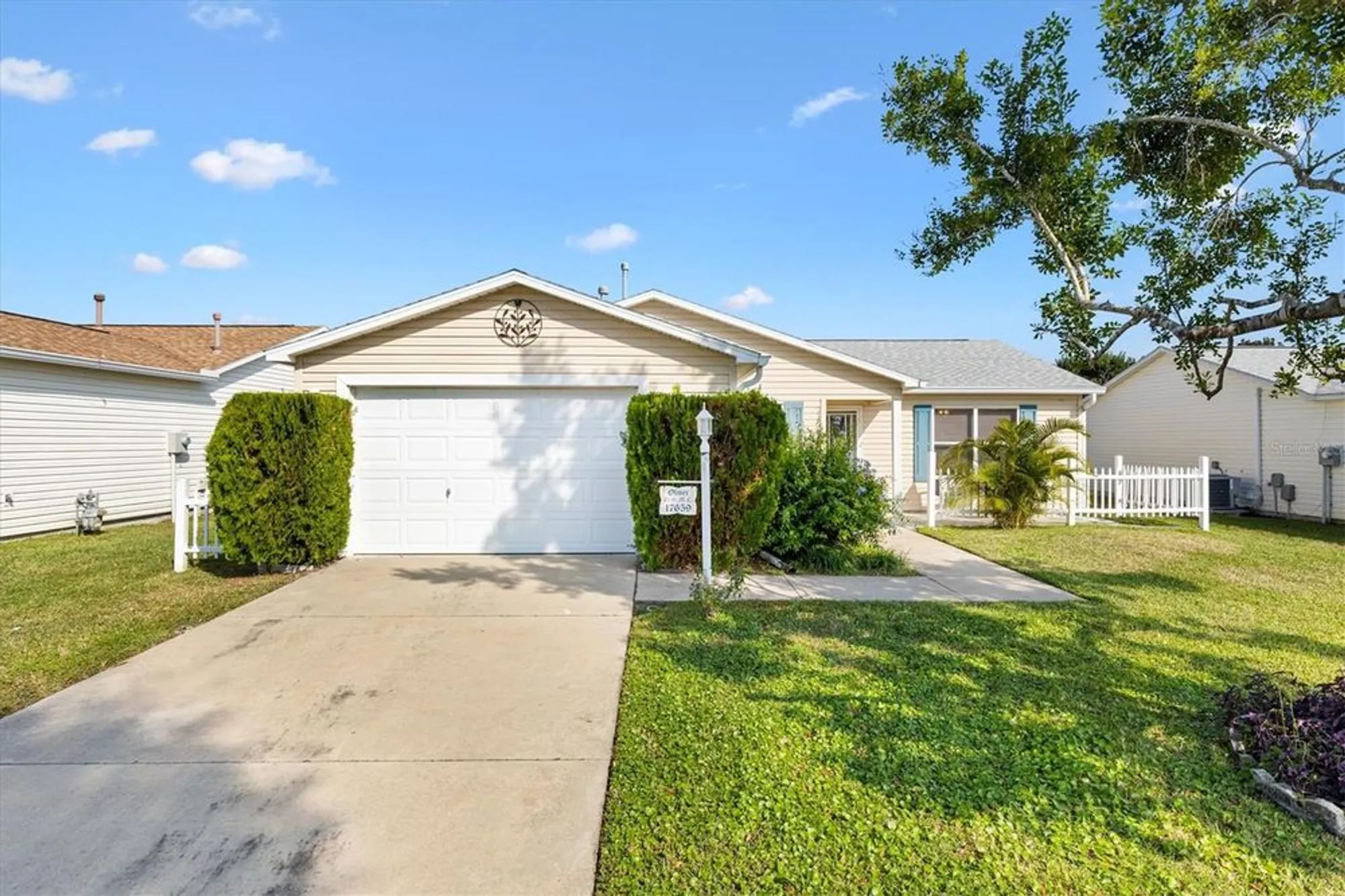 Property Slideshow image 2 of 26 | 17659 se 92nd grantham ter, The Villages, FL, 32162