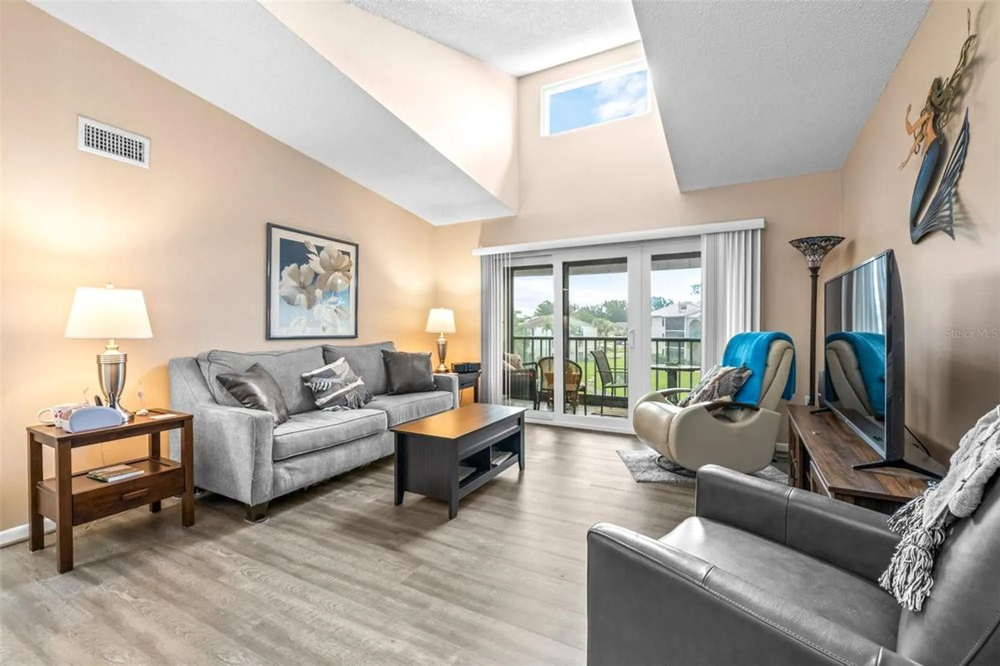 Property Slideshow image 5 of 34 | 1871 pine ridge way w apt h3, Palm Harbor, FL, 34684