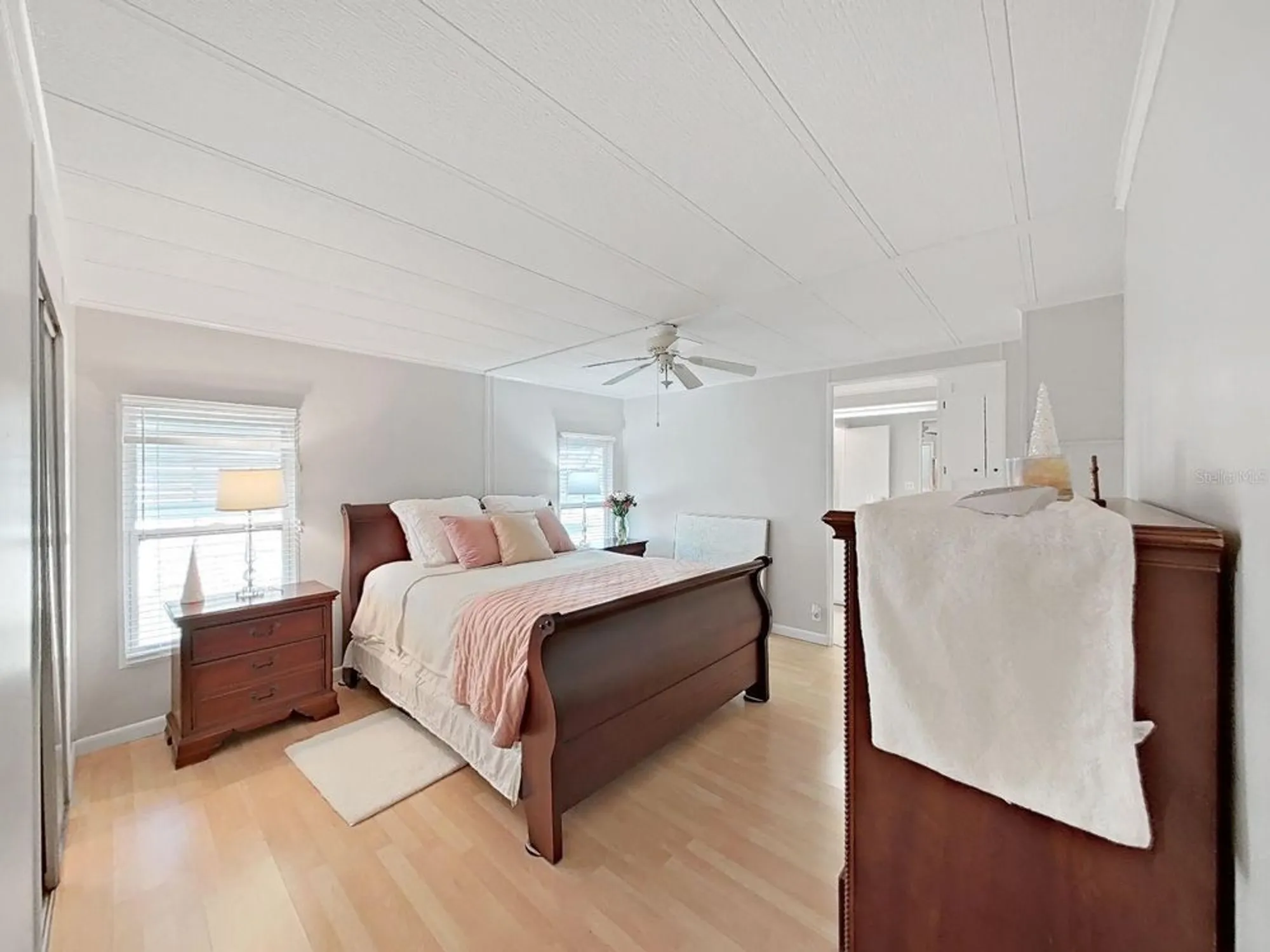 Property Slideshow image 24 of 45 | 4928 foxdale dr, Lakeland, FL, 33810