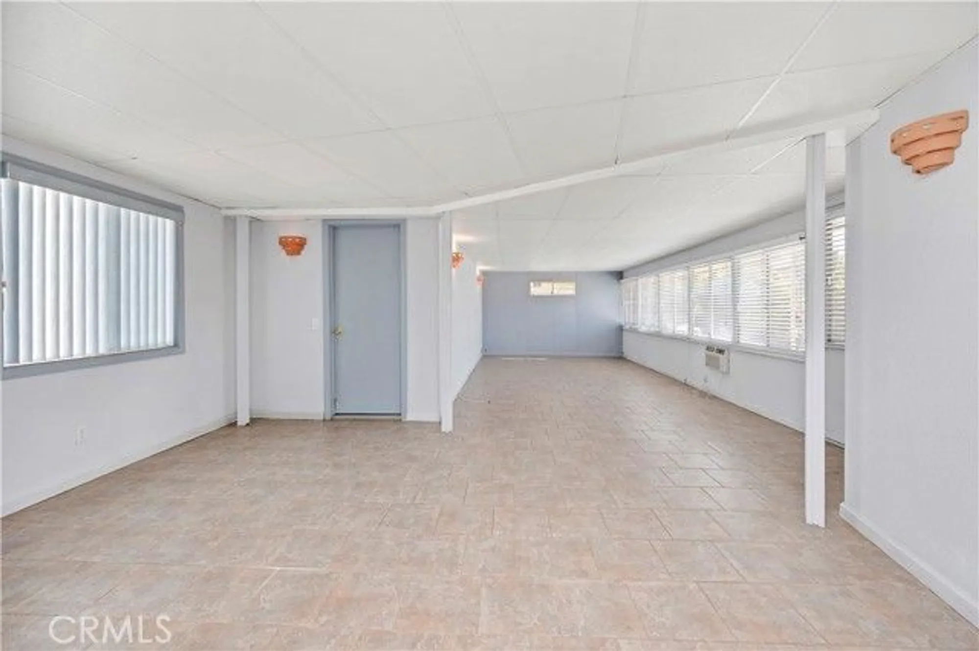 Property Slideshow image 17 of 34 | 2953 manzanita way, Hemet, CA, 92545