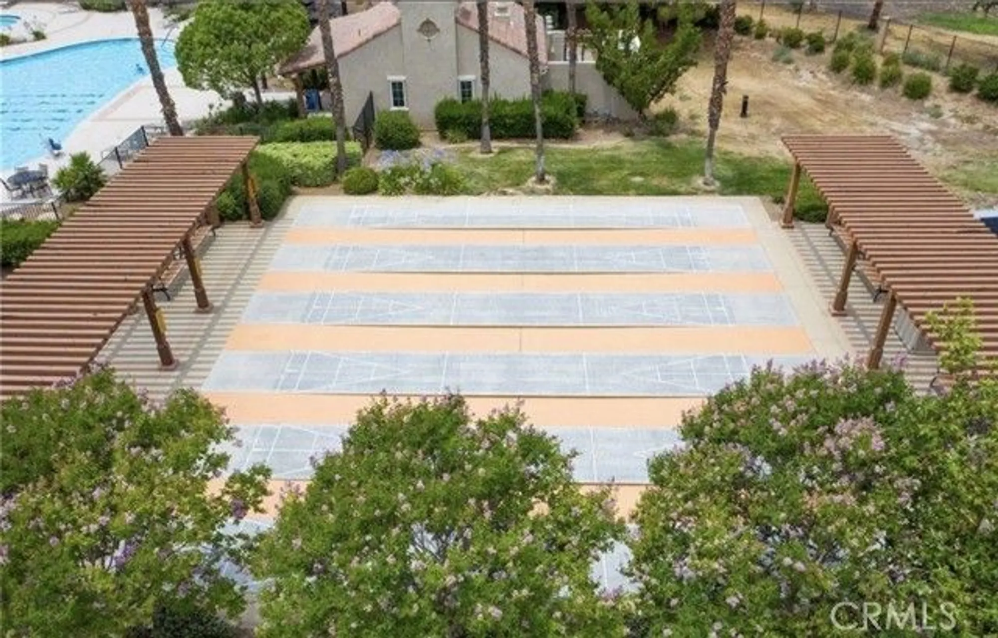 Property Slideshow image 24 of 26 | 240 glenview ln, Hemet, CA, 92545