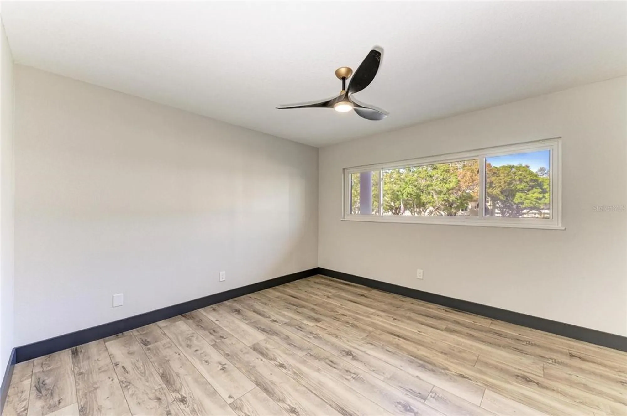 Property Slideshow image 23 of 35 | 2435 sumatran way 35, Clearwater, FL, 33763