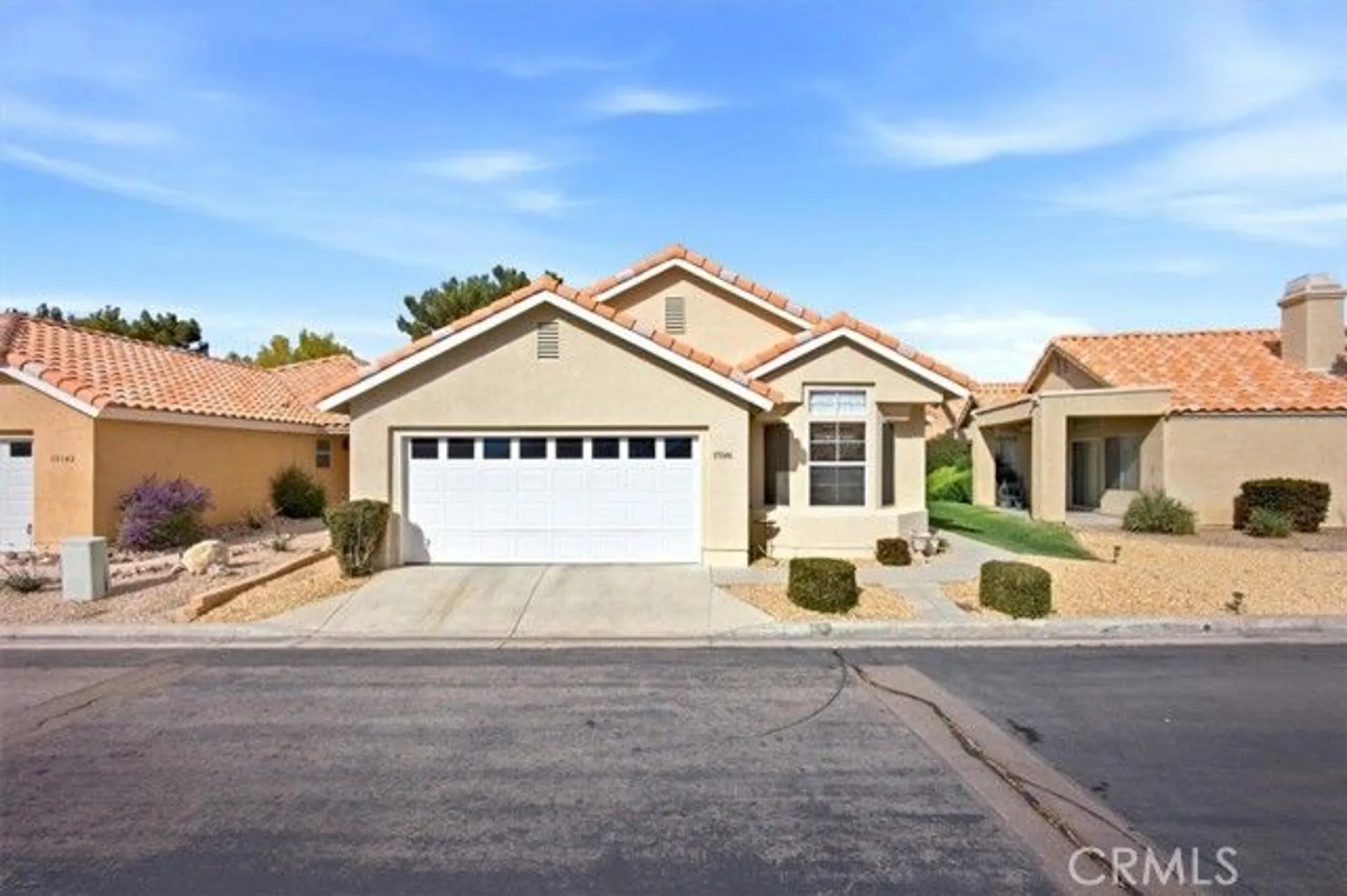 Property Slideshow image 5 of 36 | 19146 oak st, Apple Valley, CA, 92308