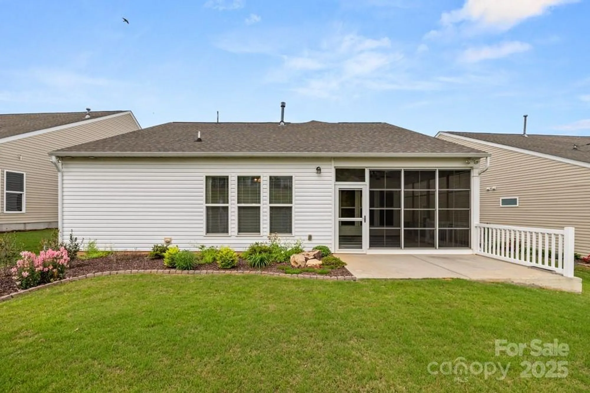 Property Slideshow image 24 of 36 | 20135 dovekie ln, Fort Mill, SC, 29707