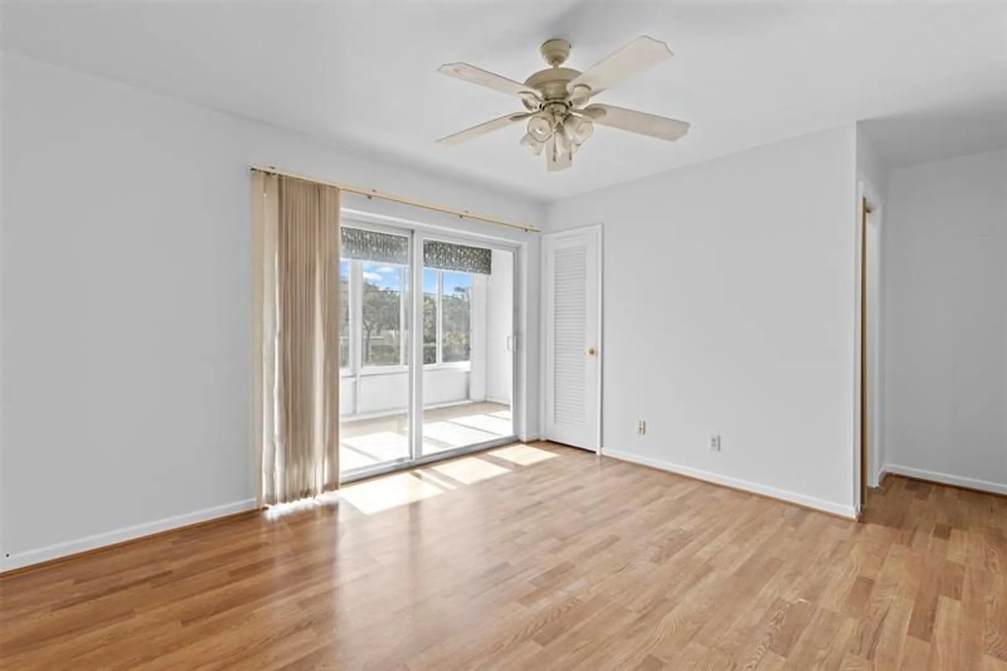 Property Slideshow image 10 of 22 | 90 south blvd 2c, Boynton Beach, FL, 33435